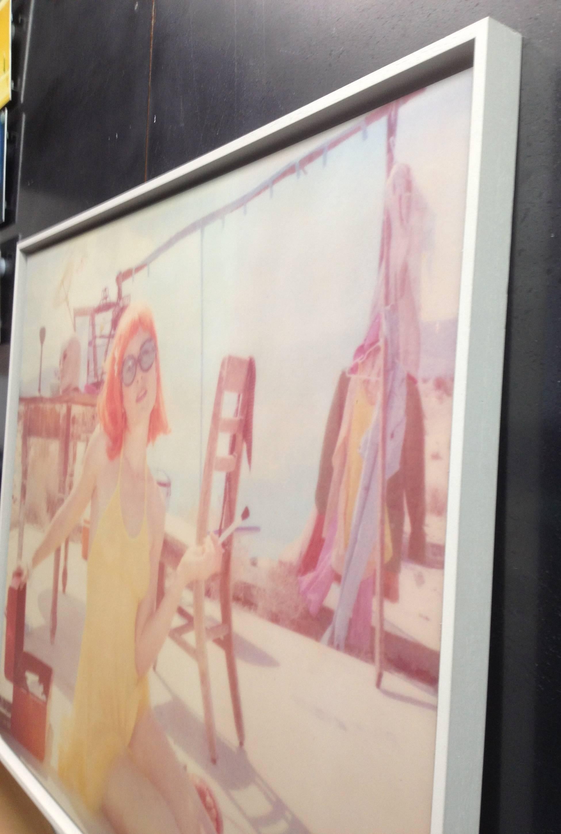 Treasure II (29 Palms, CA) - Polaroïd, encadré, analogique - Contemporain Photograph par Stefanie Schneider