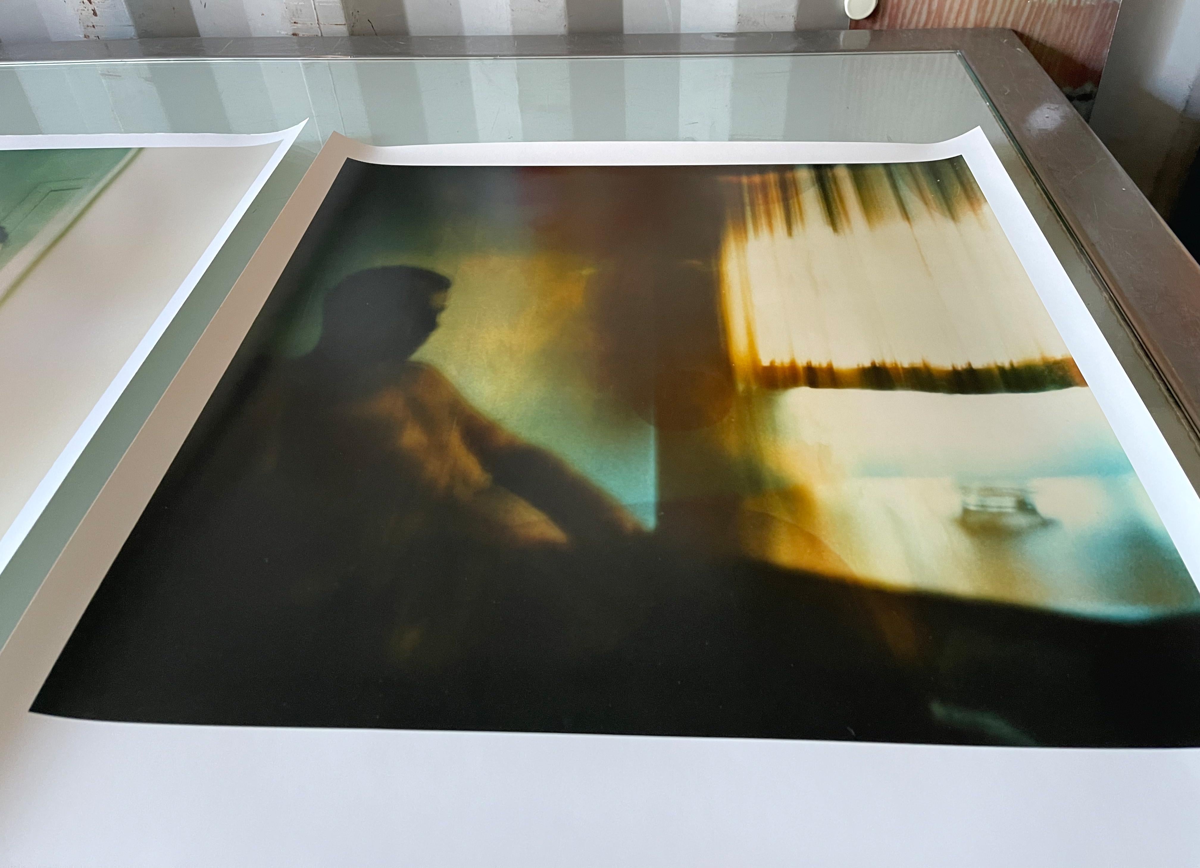 Tropics Motor Motel I (Recuerdos del Verde) - Photograph de Stefanie Schneider