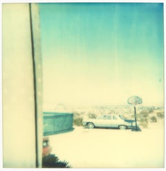 Ohne Titel (29 Palms, CA) - analog, Polaroid, Contemporary