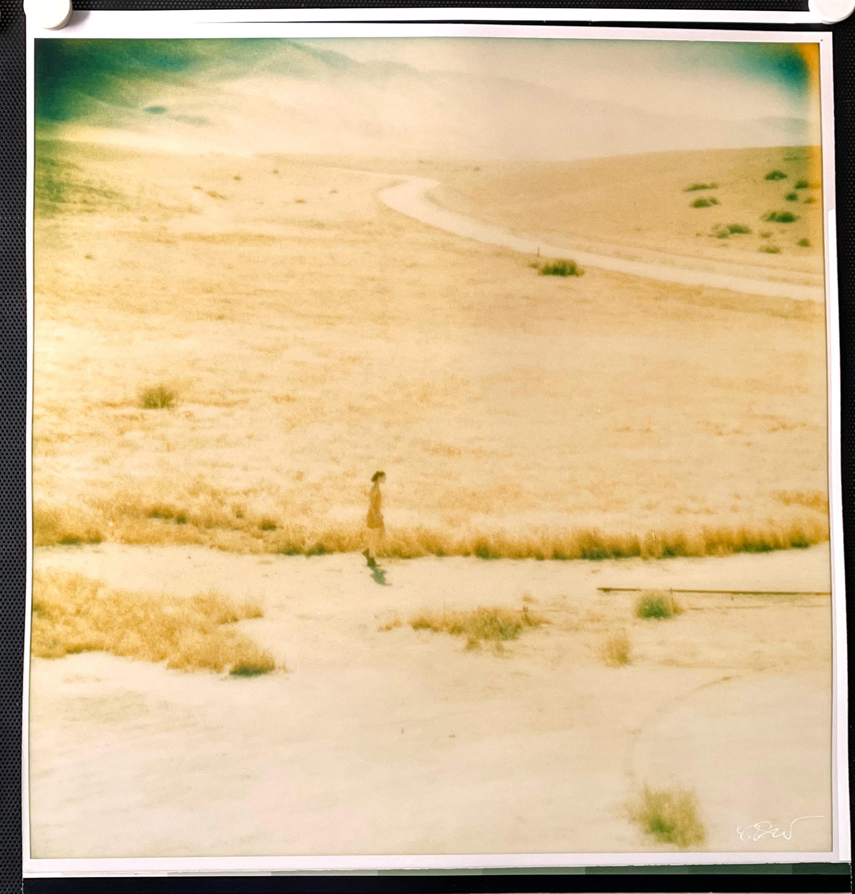 Untitled (Oilfields) - Proof vor dem Druck, signiert auf der Vorderseite – Photograph von Stefanie Schneider