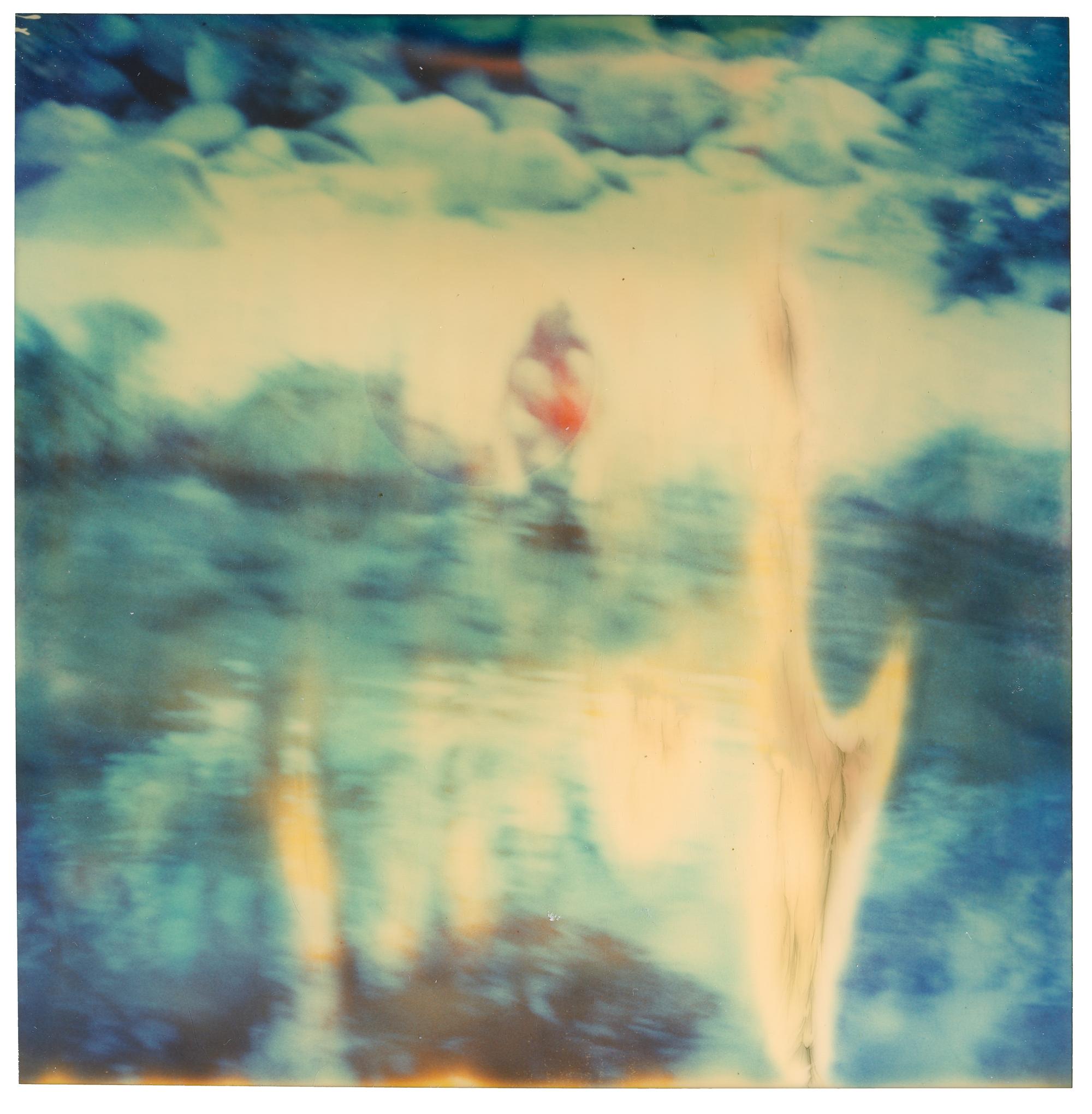 Stefanie Schneider Abstract Photograph – Untitled (Paradise) – Zeitgenössisch, Akt, Männer, Polaroid