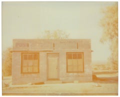 Vacant (California Badlands) - Contemporary, 21. Jahrhundert, Polaroid, Landschaft