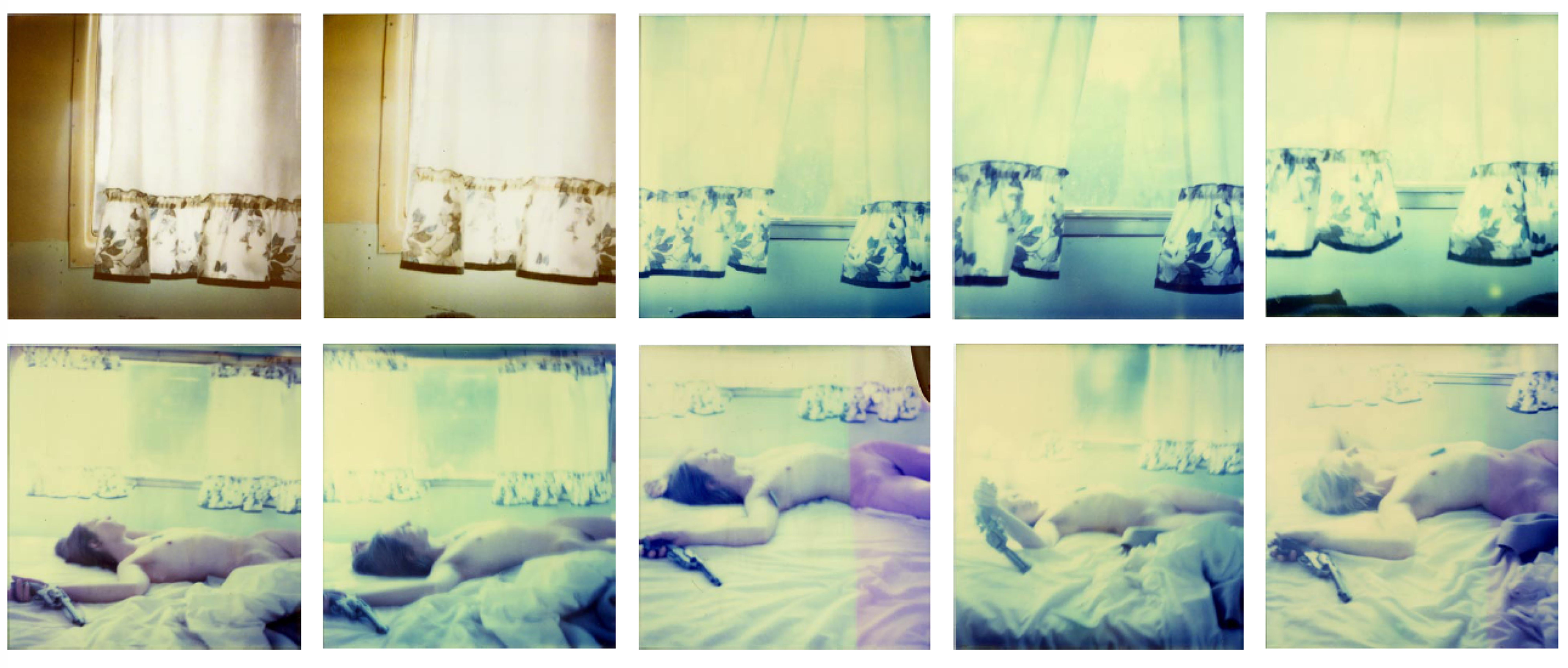 Waiting III (Sidewinder) - Polaroid, Contemporain, 21ème siècle, Couleur