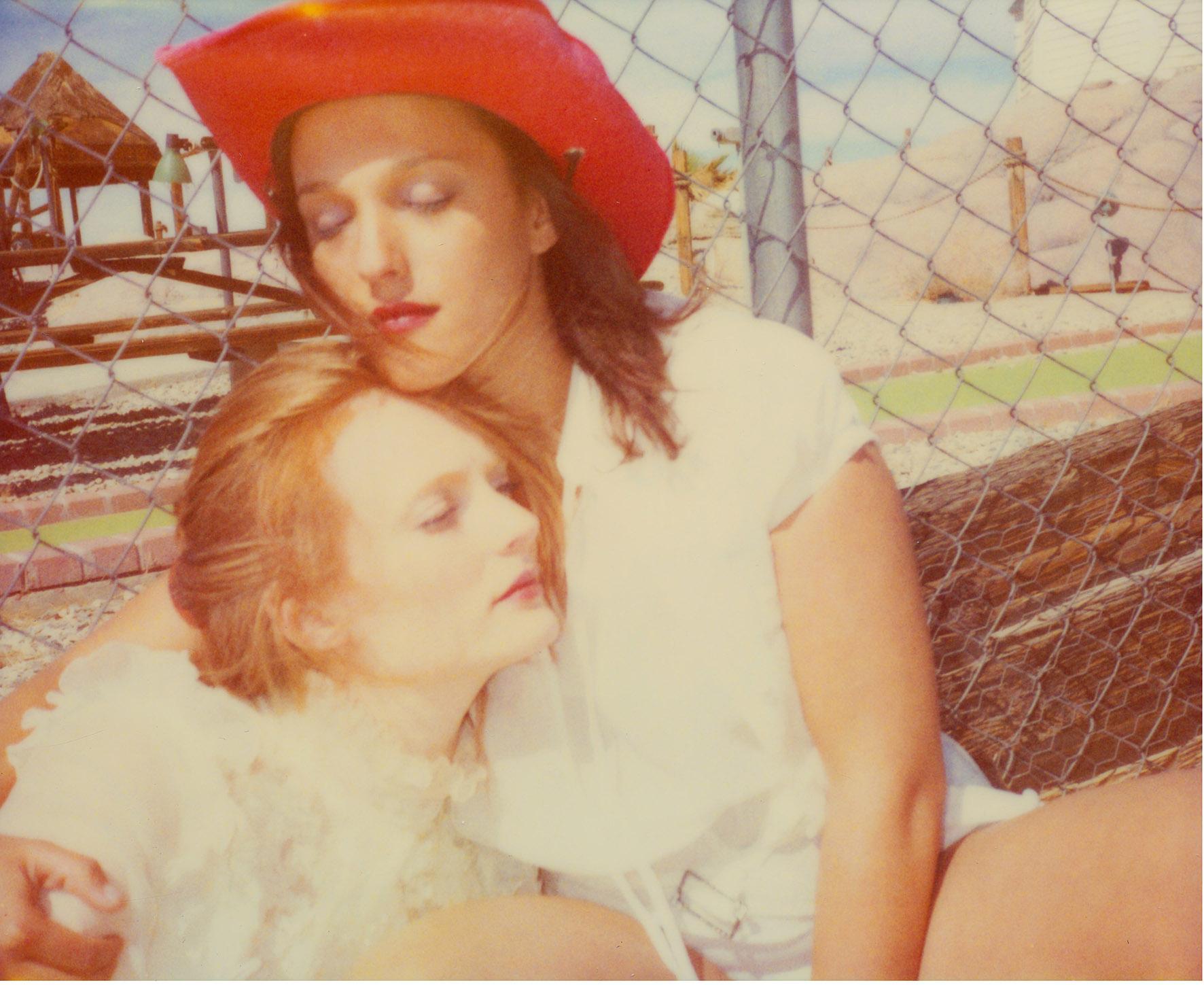 Stefanie Schneider Portrait Photograph – 'Wedding Day III' 21. Jahrhundert, Polaroid, Porträtfotografie, Zeitgenössisch