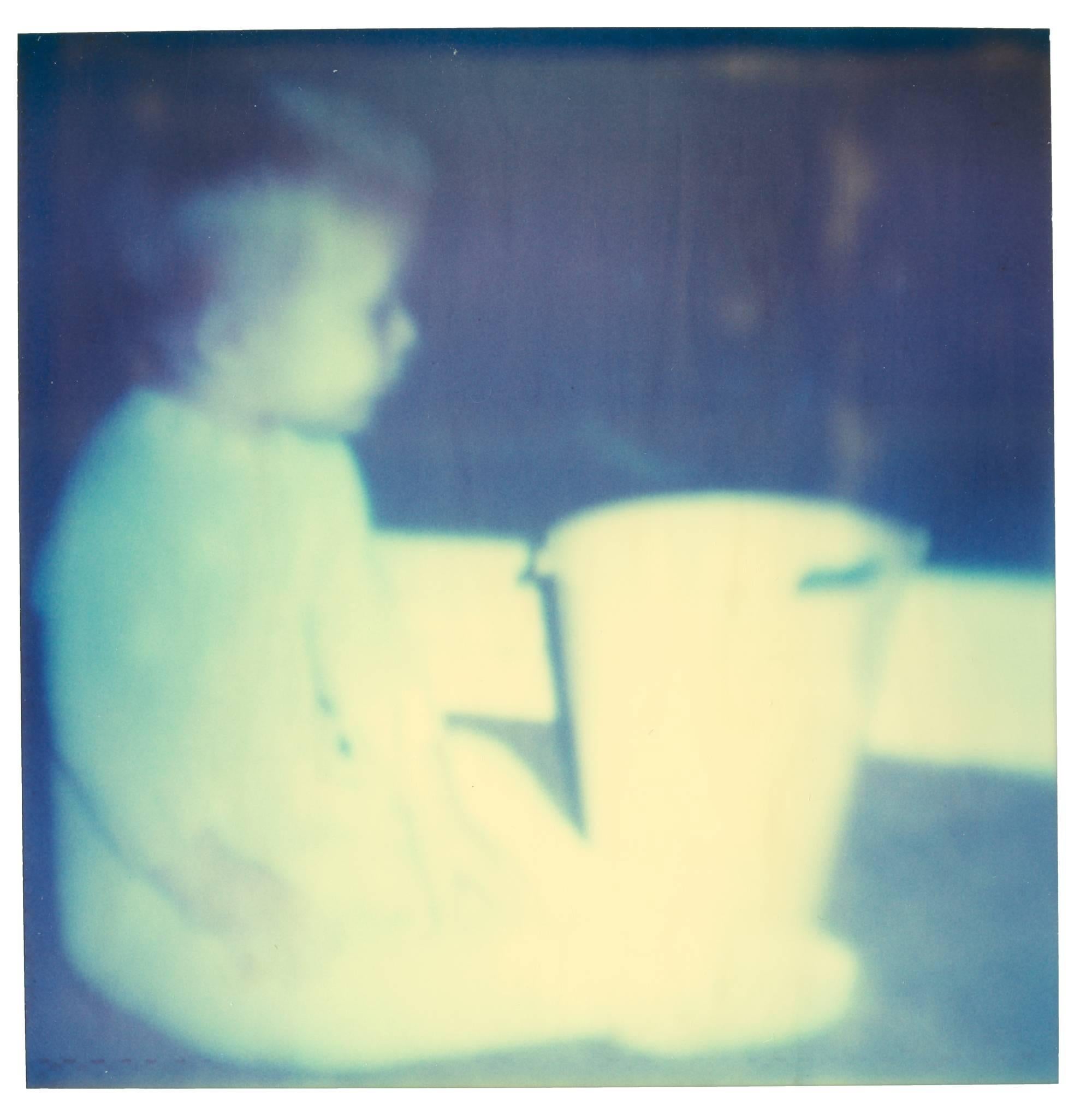 Weißer Plastikeimer (Stay), aus der Erinnerungssequenz von Ryan Gosling.
2006, 85x85cm, 4 Stück, je 39x38,5cm, Auflage 2/5, 
analoge C-Prints, gedruckt von der Künstlerin auf Fuji Archive Crystal Paper, 
basierend auf einem Polaroid. Signiert auf