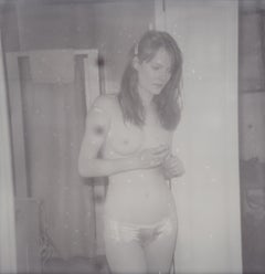 You turn from Me (Till Death du us Part) - Polaroid, Frauen, Contemporary