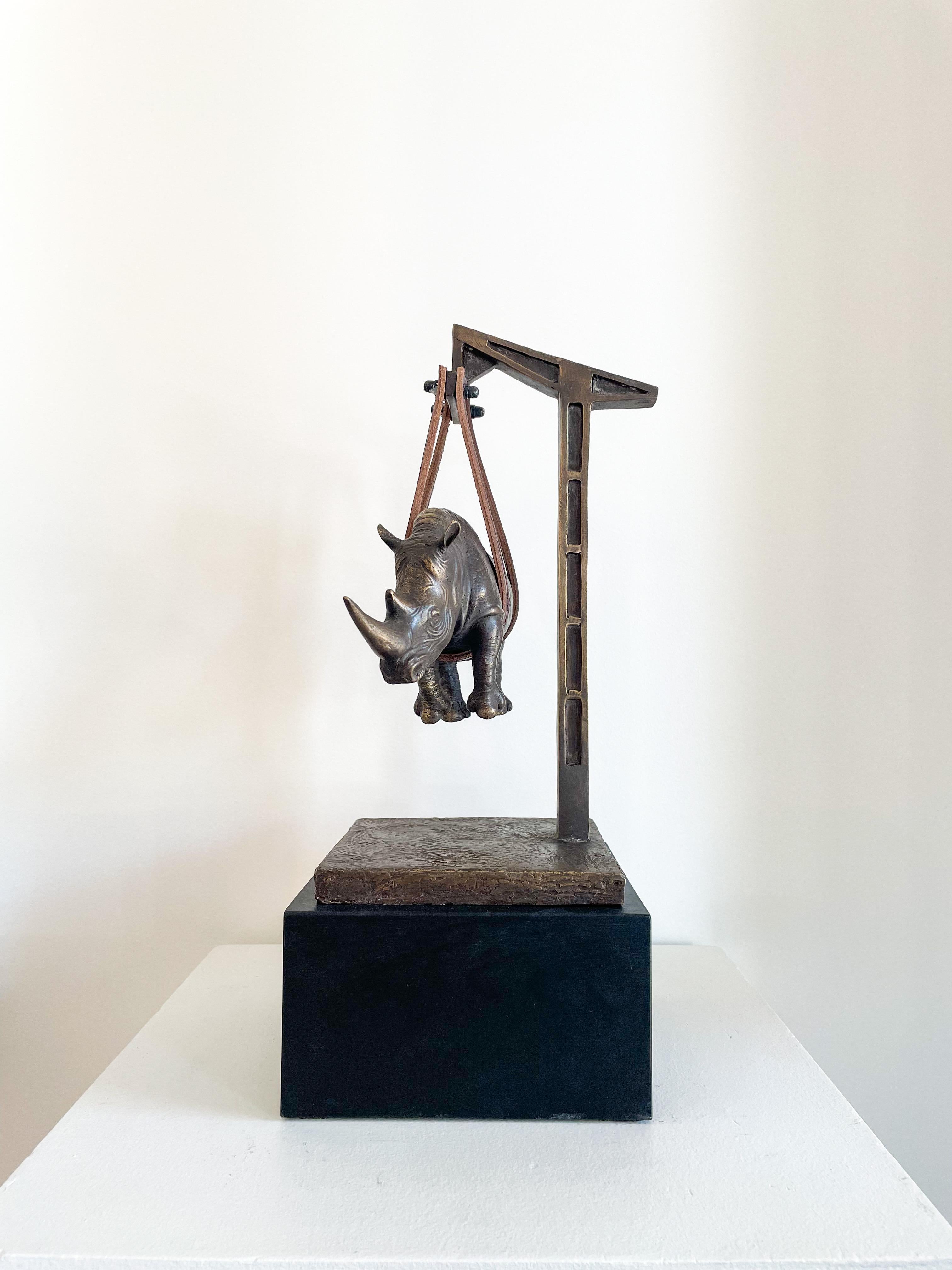 Il peso del tempo sospeso  - Sculpture by Stefano Bombardieri