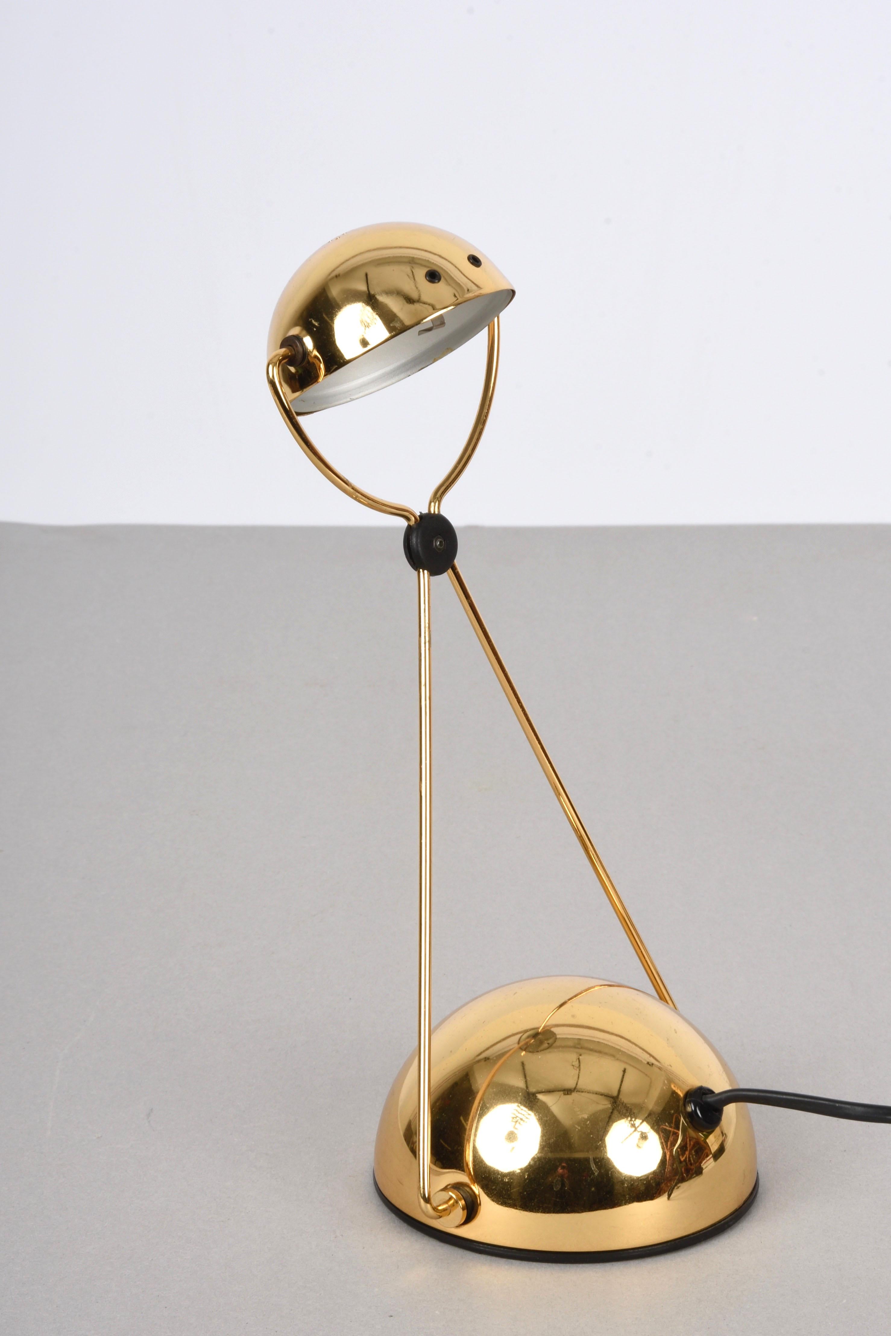 Stefano Cevoli Midcentury Gold-Plated Metal Italian Table Lamp 'Meridiana' 1980s For Sale 4