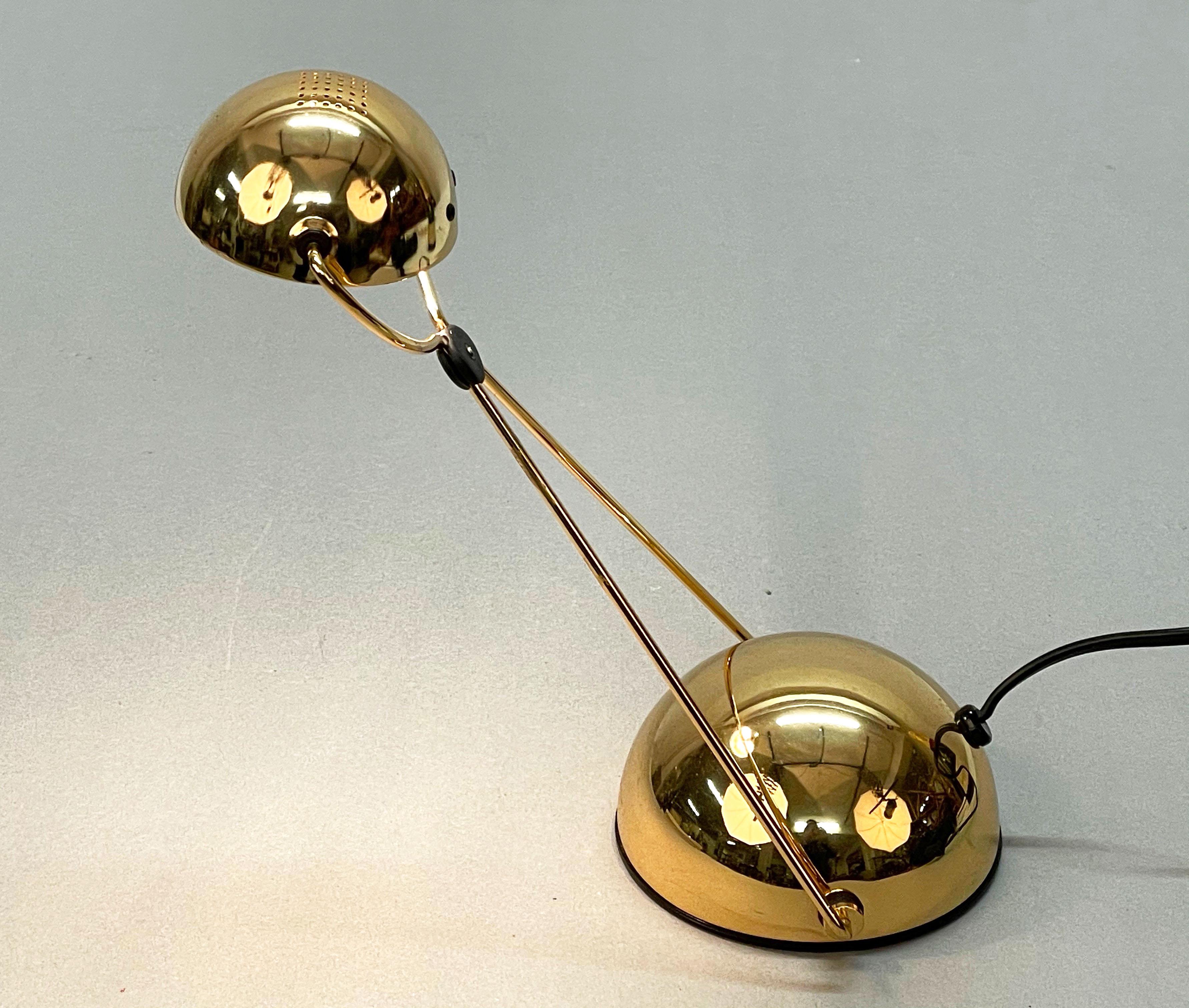 Stefano Cevoli Midcentury Gold-Plated Metal Italian Table Lamp 'Meridiana' 1980s For Sale 10