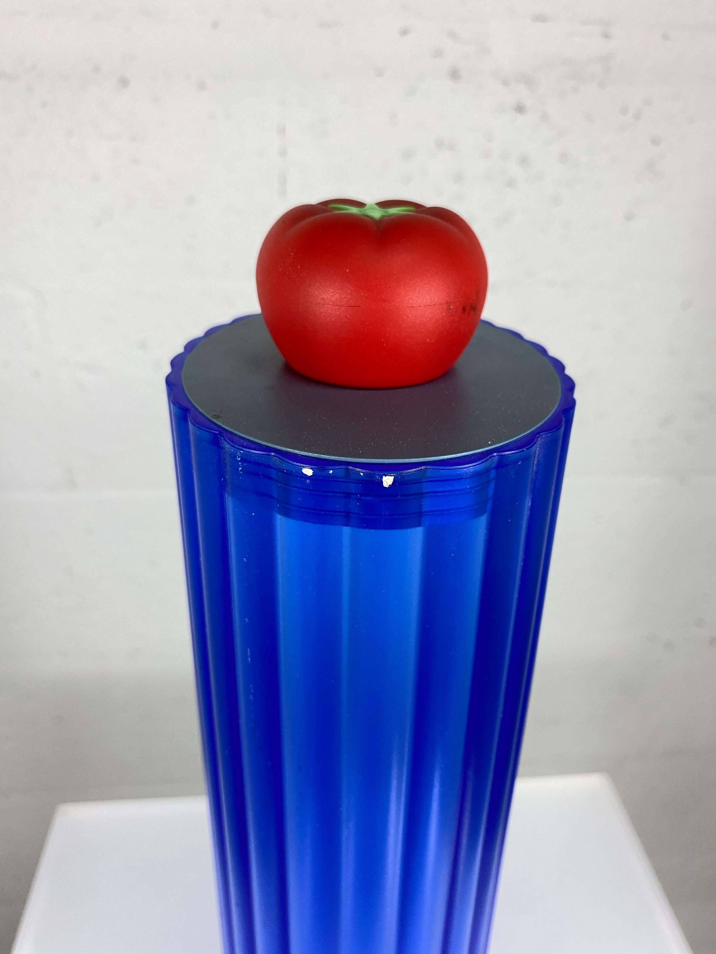 Stefano Giovannoni Boîte de cuisine Rigatone pour spaghettis par Alessi 1
