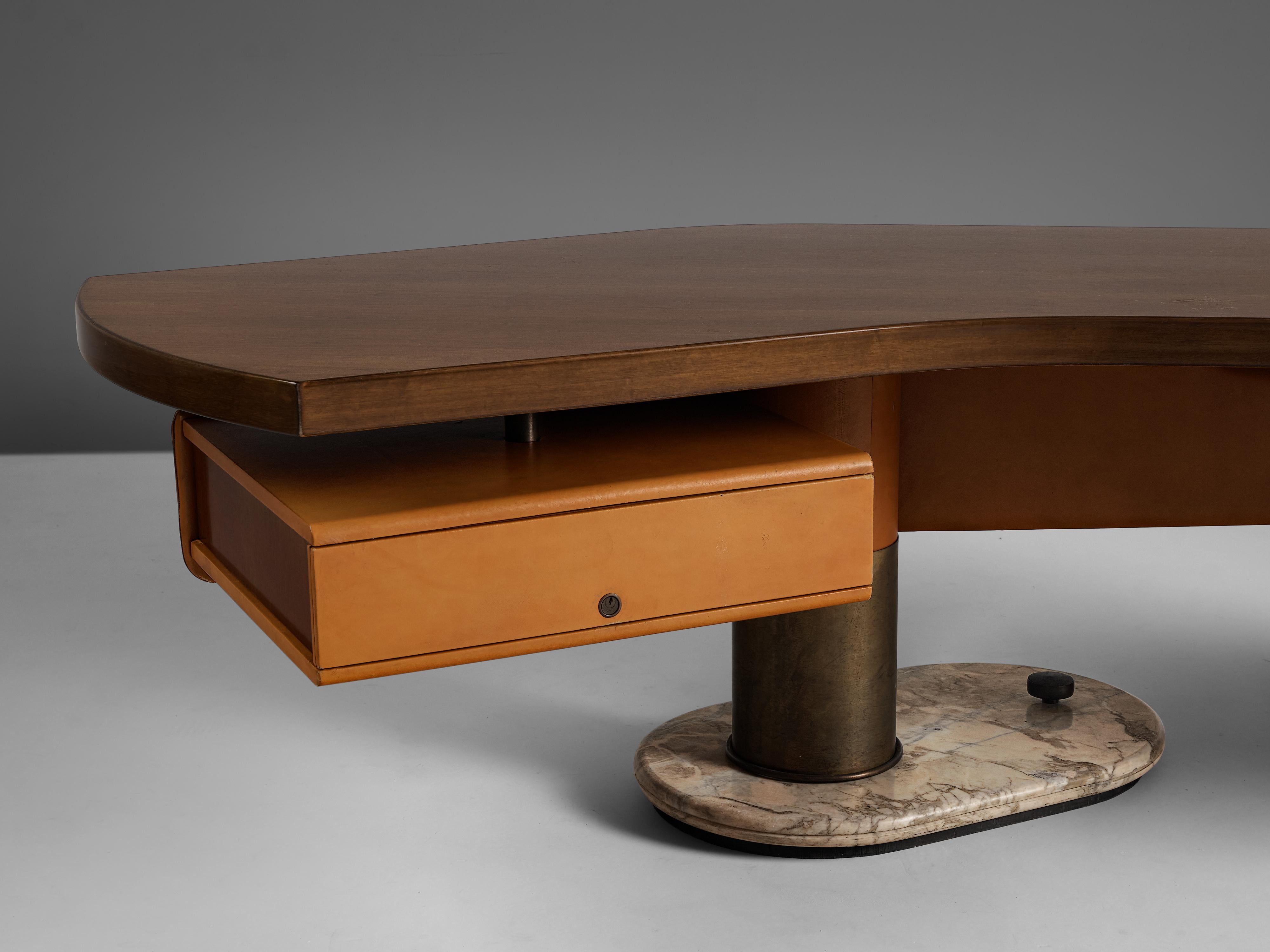 Stefano Mastuzzi Boomerang Desk 'Zero' in Walnut In Good Condition In Waalwijk, NL