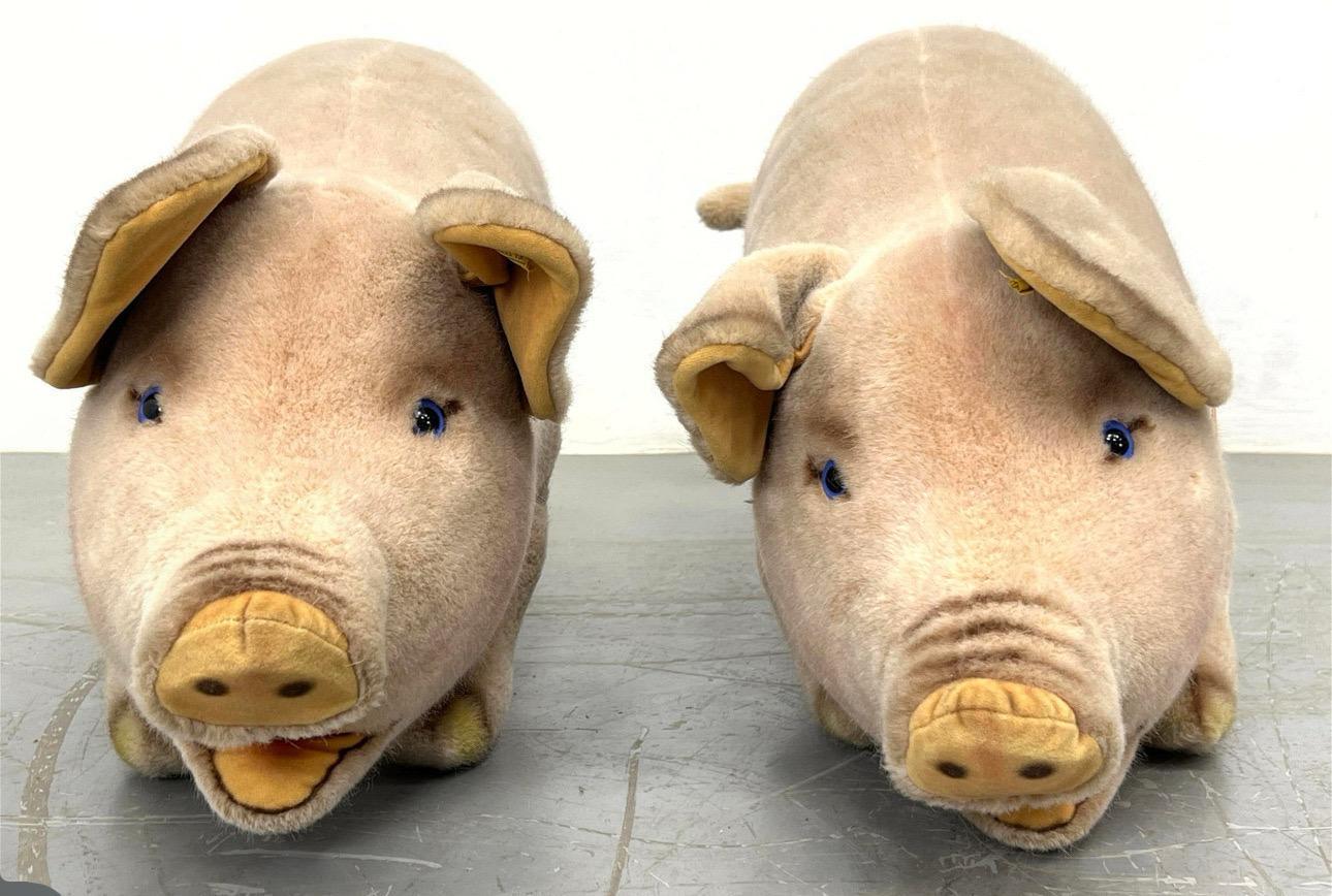 Mid-Century Modern Steiff Mother Pig and Piglets Soft Figural Sculptures, Mohair, Germany. For Sale