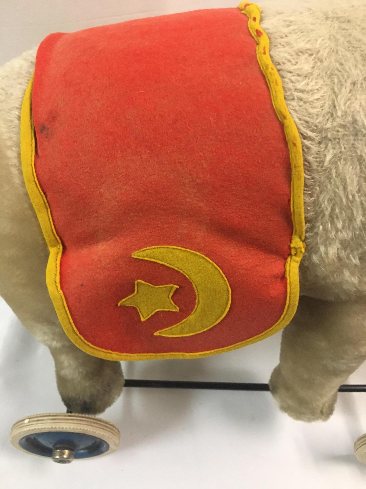 Steiff Riding Elephant on Wheels With Growler and Felt Saddle In Good Condition In Savannah, GA