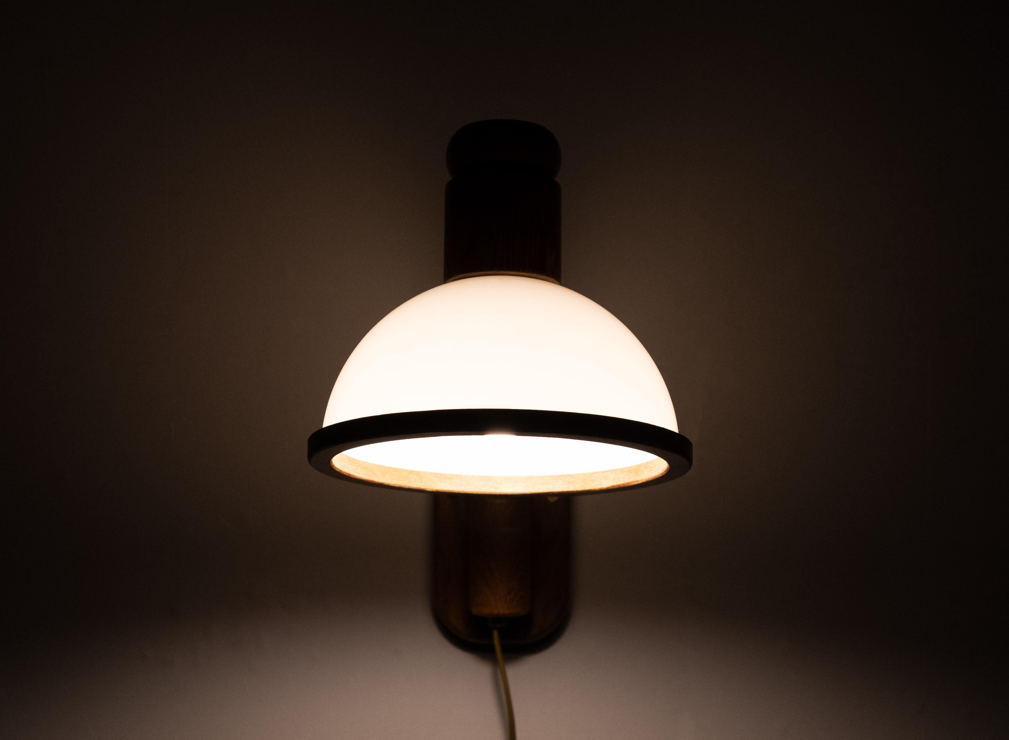 Steinhauer set Oak wood Wall lamps 1970s For Sale 6