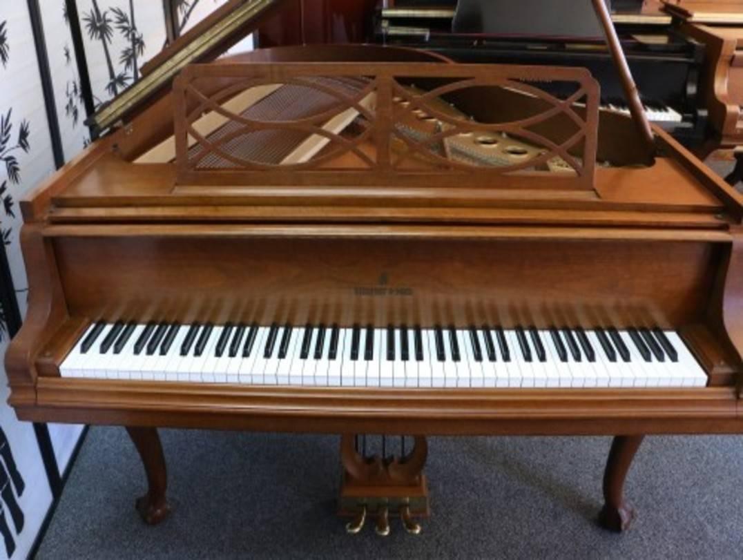 See and hear more about this magnificent piano on the video at the bottom of Sonny's Luxury Art case piano storefront homepage.

Steinway M 1962 5'7