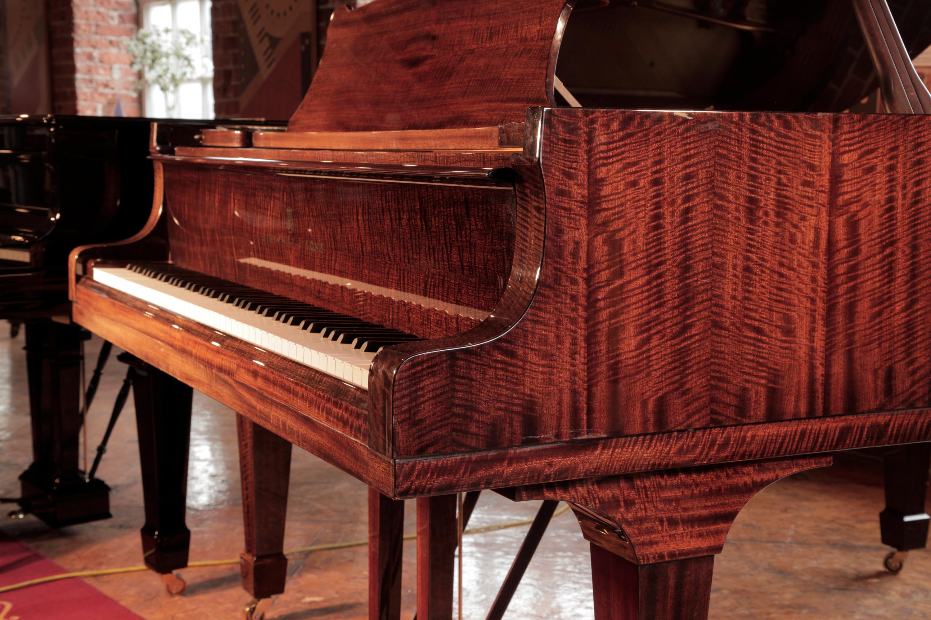 Allemand Piano à queue Steinway Model No A en acajou tigré de qualité en vente