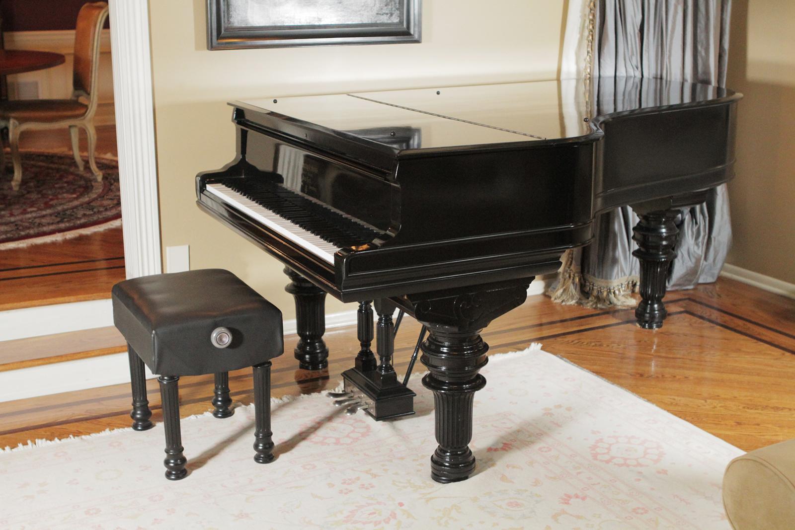 Fabulous Steinway Piano made in 1886 and fully restored. Elegant high polished ebony finish and has 85 keys, 88 keys was not introduced until 1893. Well cared for but may need a tuning upon shipment. This piano is stunning and from the premiere