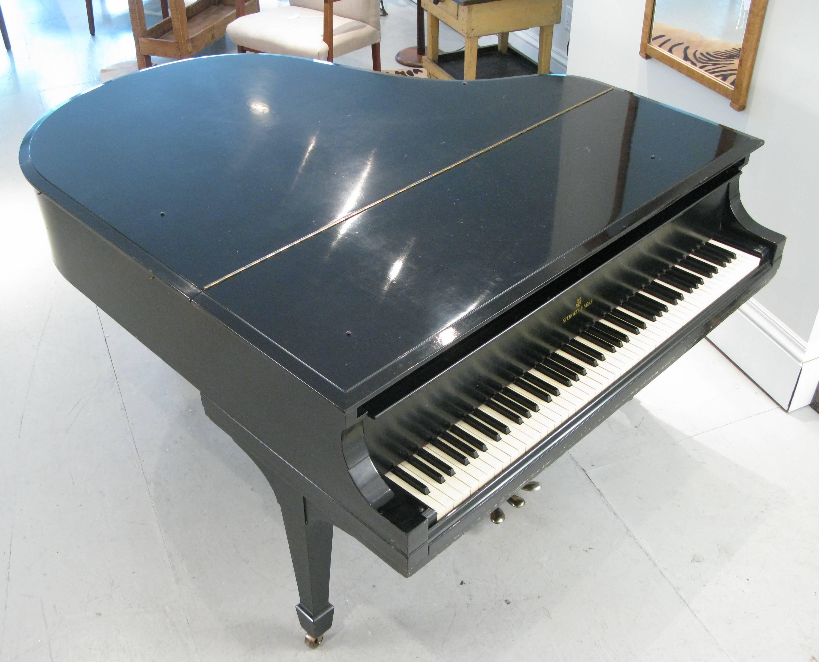 Steinway & Sons 1912 Model M Ebony Piano 1