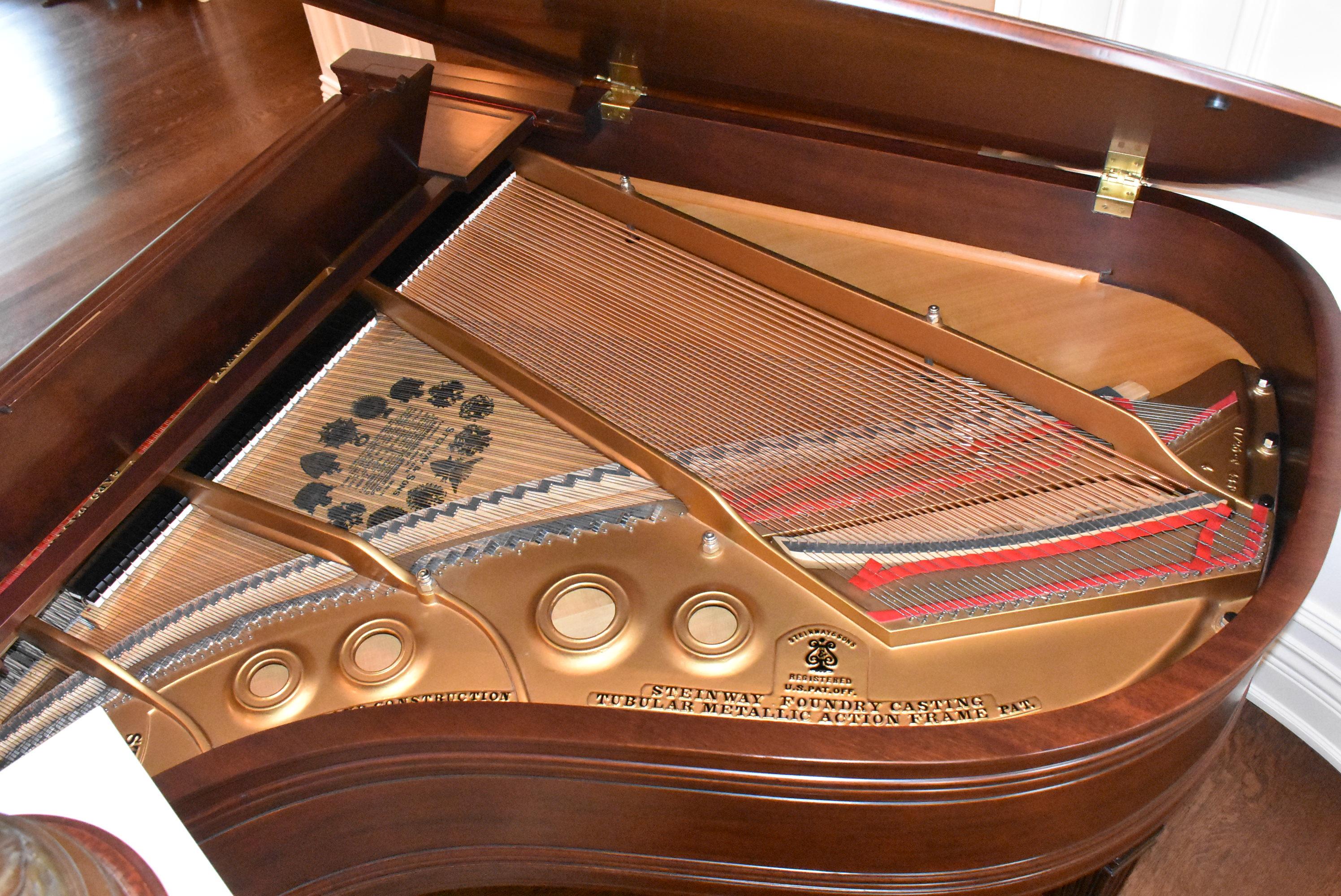 Nordamericano Steinway & Sons 1929 Pianoforte a coda modello L.A. con panca corrispondente