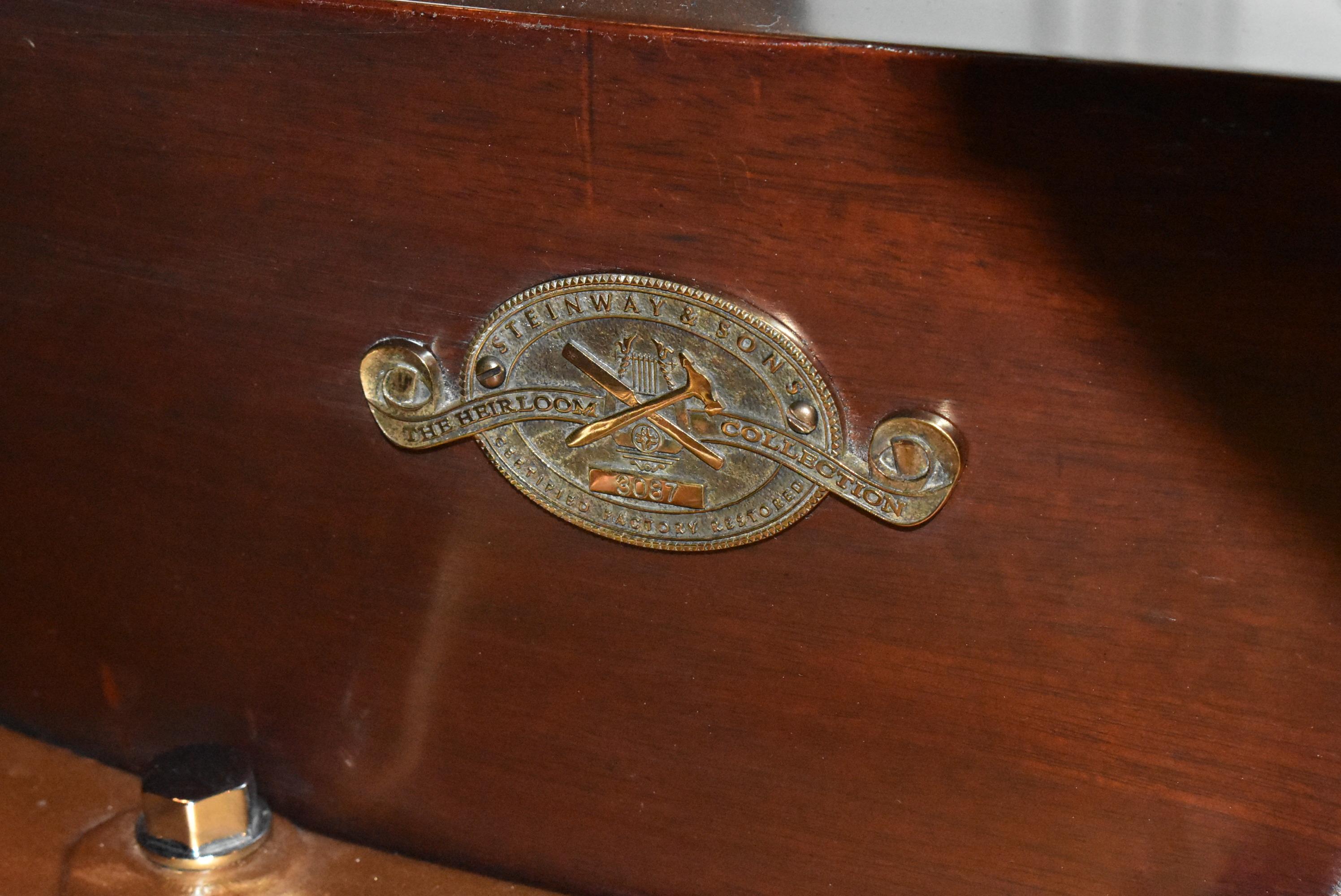 Inizio XX secolo Steinway & Sons 1929 Pianoforte a coda modello L.A. con panca corrispondente