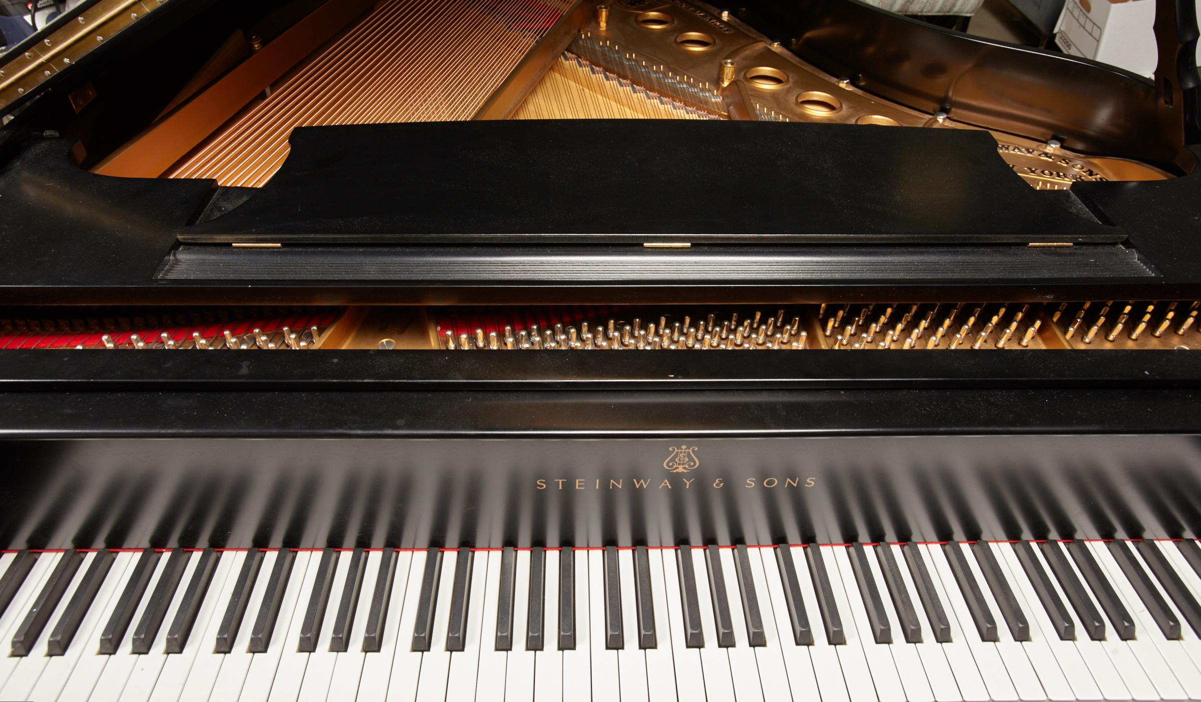 steinway model s dimensions