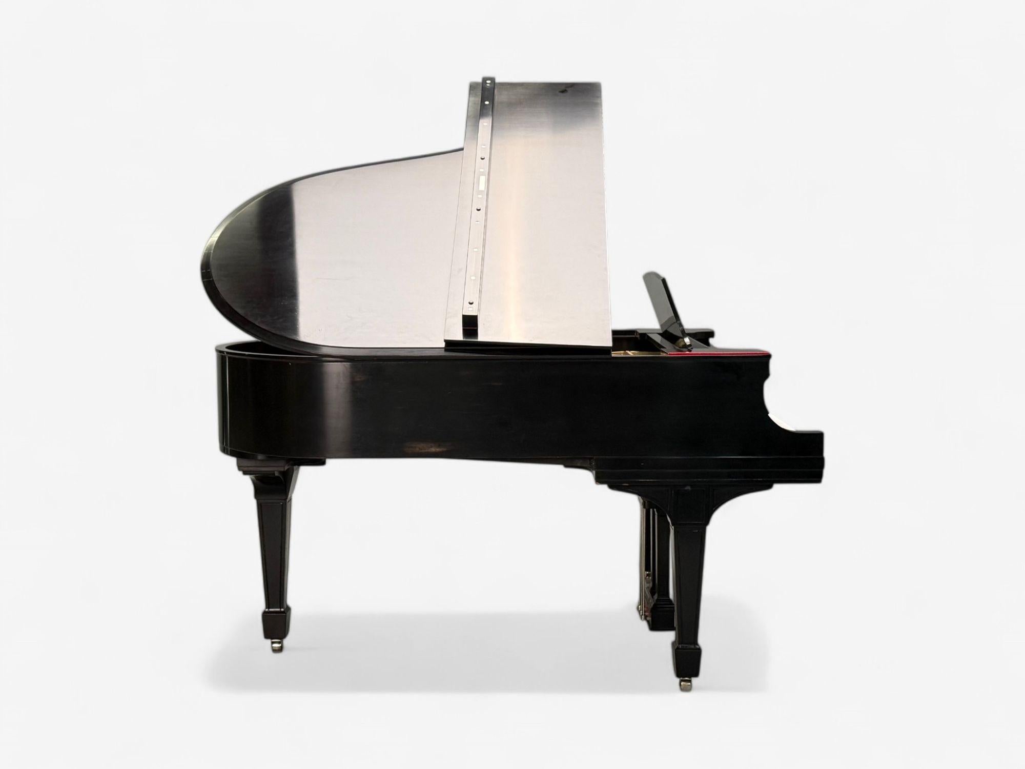 20ième siècle Steinway & Sons, Baby Grand Model O Piano, entièrement remis à neuf, 1911 en vente