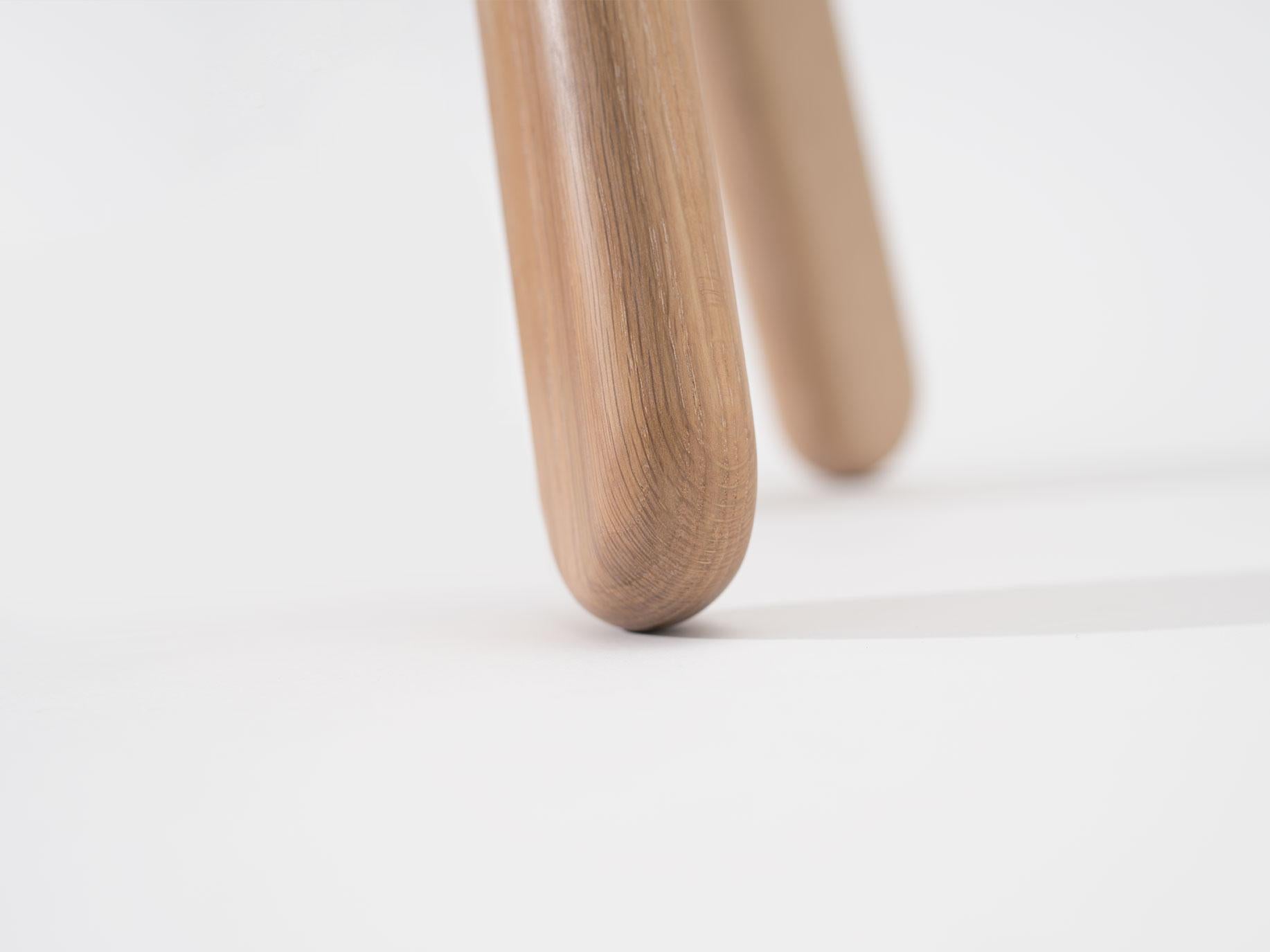 Hand-Crafted Stele 1 Contemporary Handmade Side Table in Carrara Marble and Oak by Pat Kim For Sale