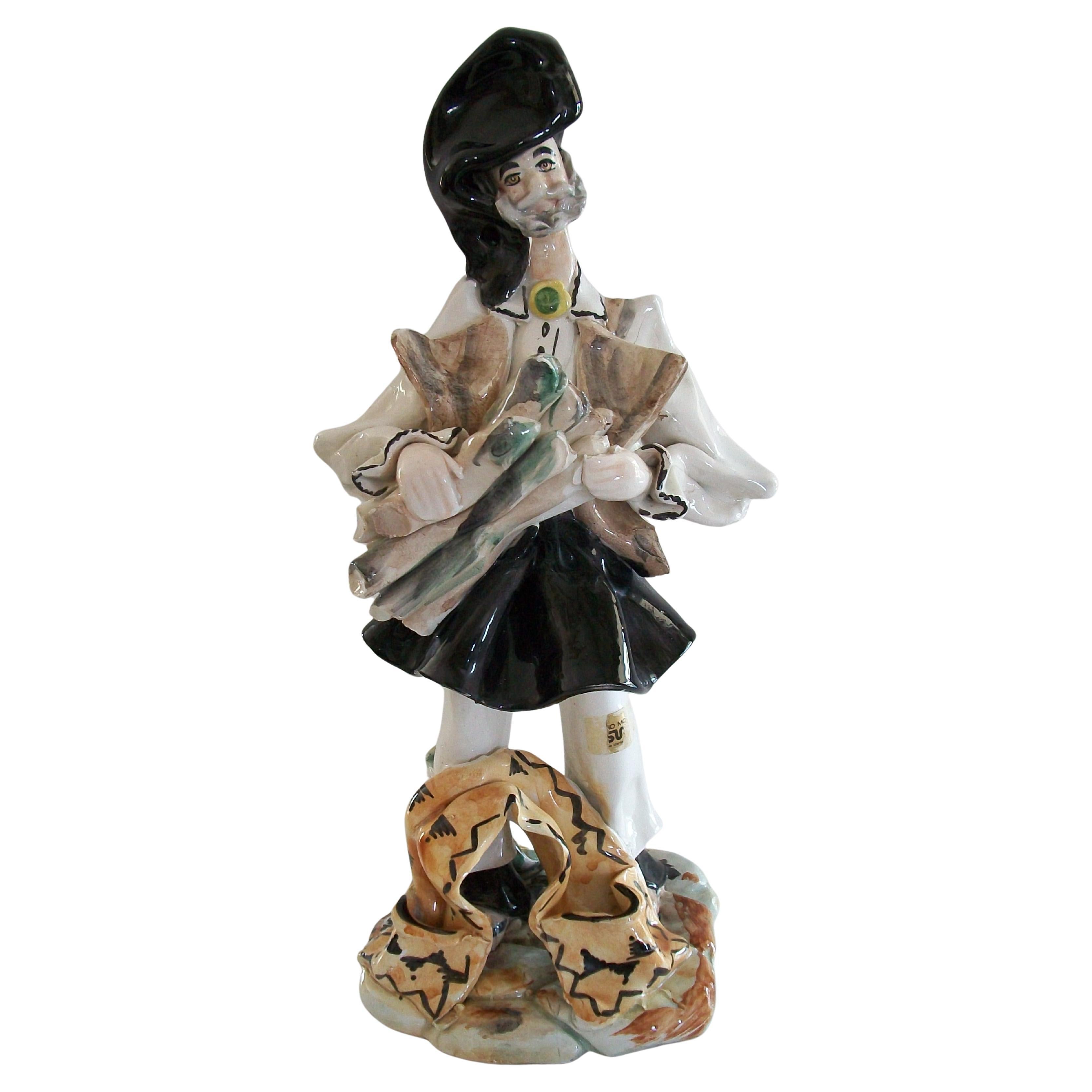 STELIO MOLA - Handbemalte Majolika-Figur aus Sardinien - Italien - Mitte 20. im Angebot