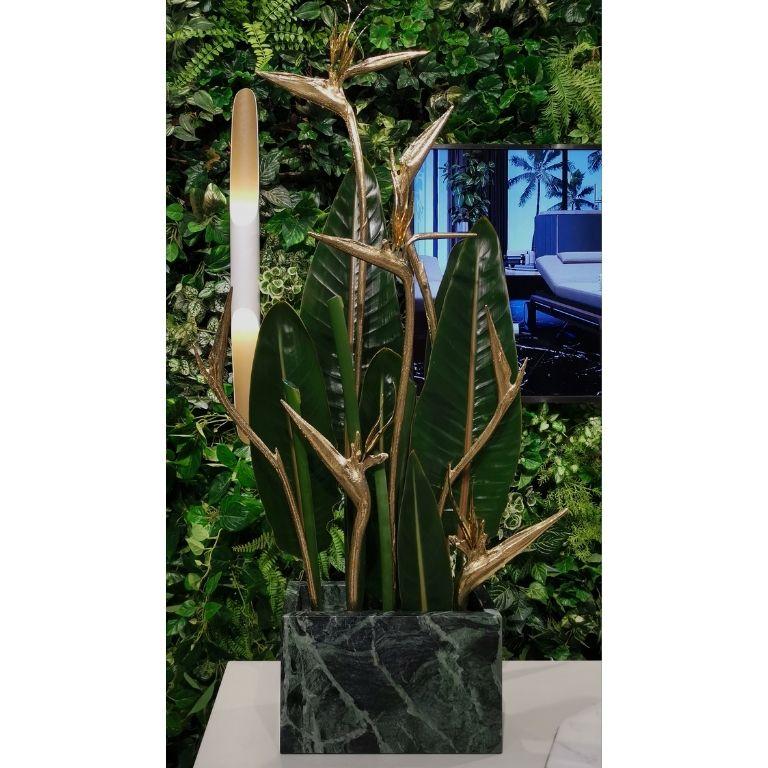 Laiton Stella 7 - Vase décoratif organique en marbre Greene & Greene en vente