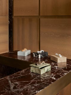 Stella Box Irish Green & Emperador von Greg Natale