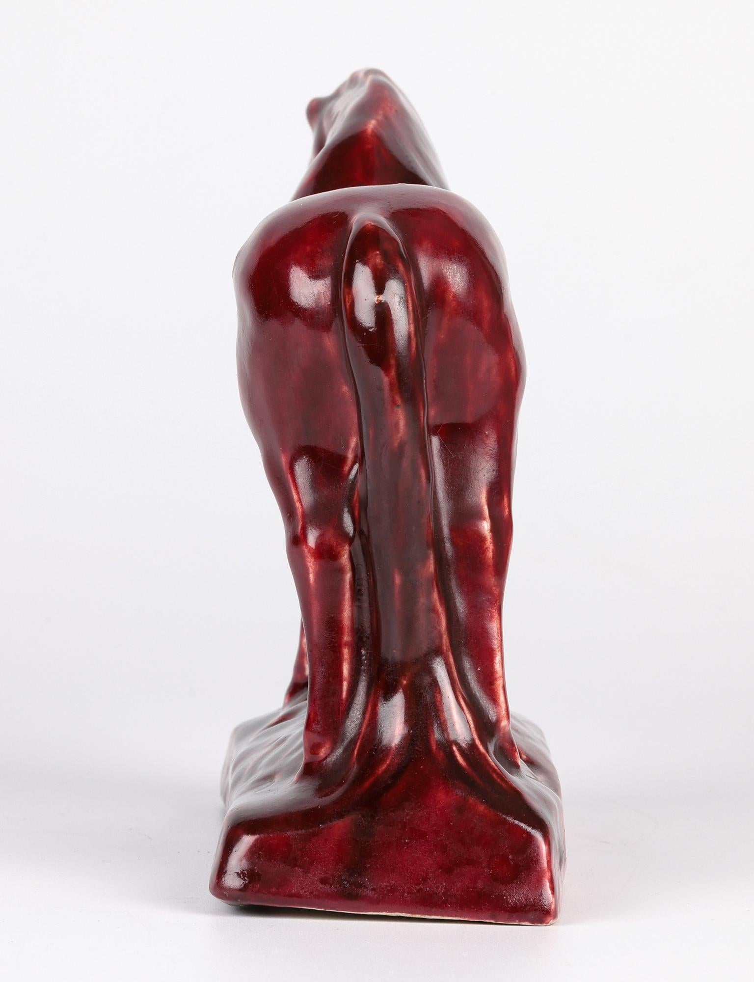 Figura di cavalla e puledro smaltata di Stella Crofts Art Pottery 1944 in vendita 3