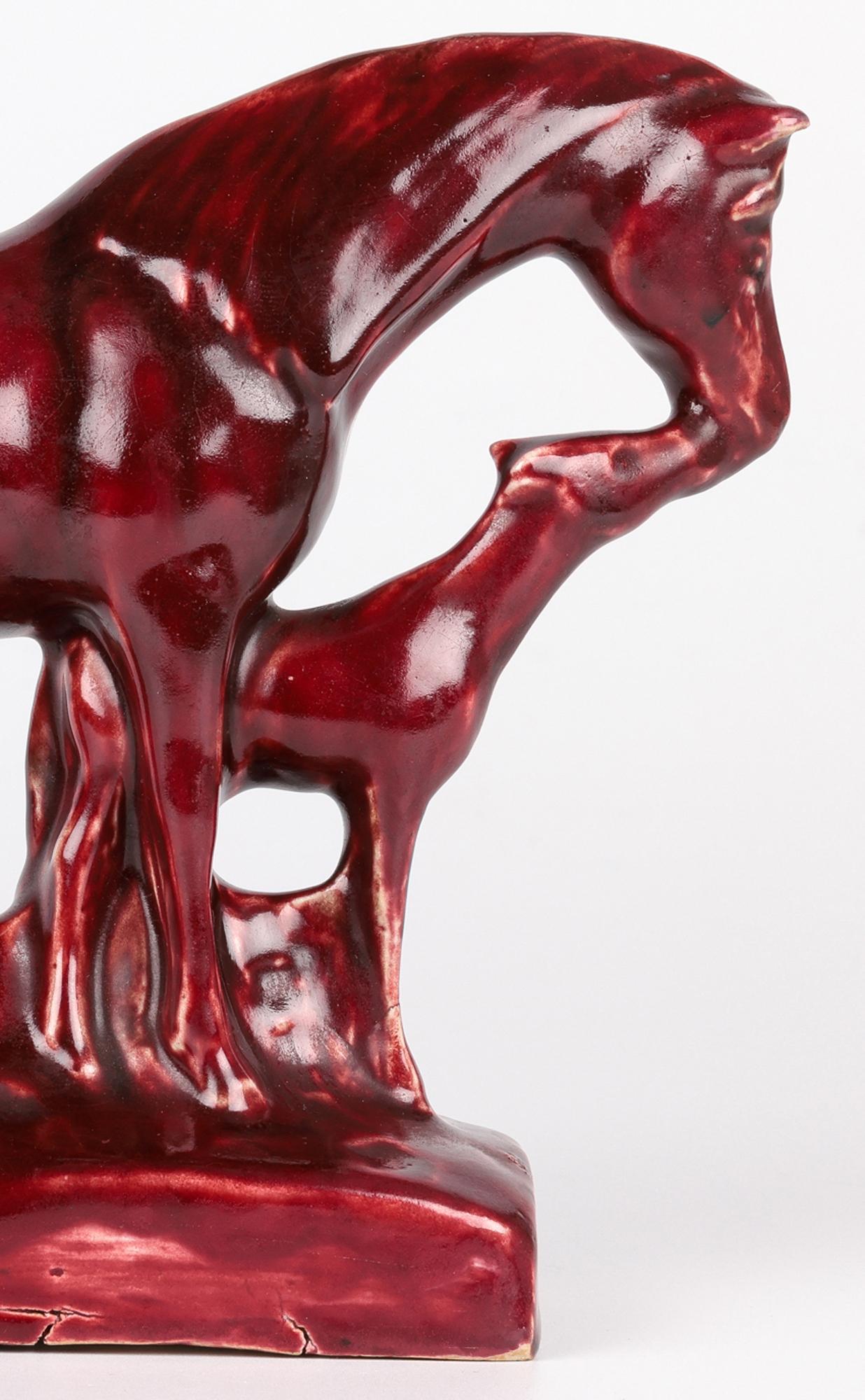 Figura di cavalla e puledro smaltata di Stella Crofts Art Pottery 1944 in vendita 8