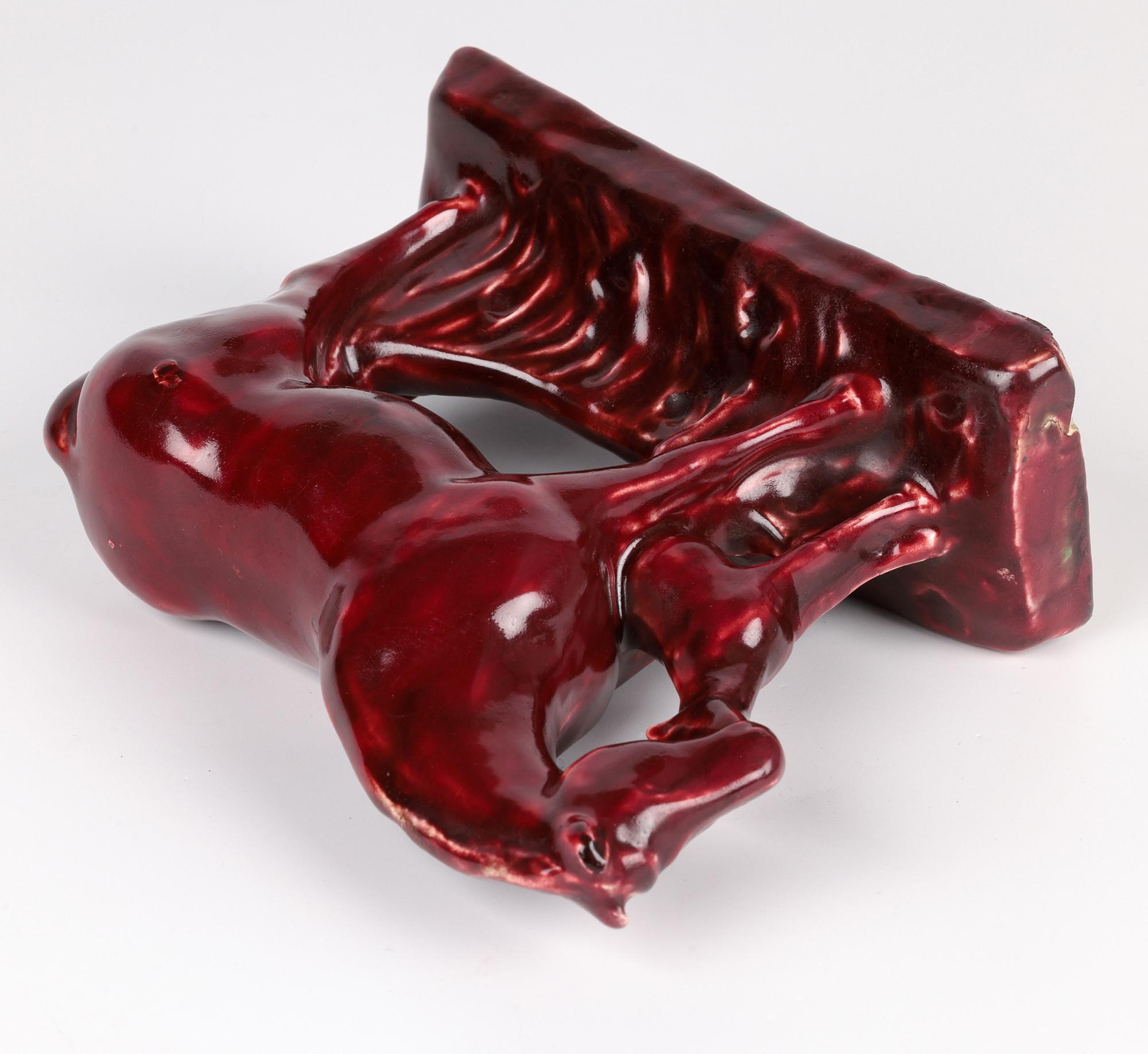 Figura di cavalla e puledro smaltata di Stella Crofts Art Pottery 1944 in vendita 10