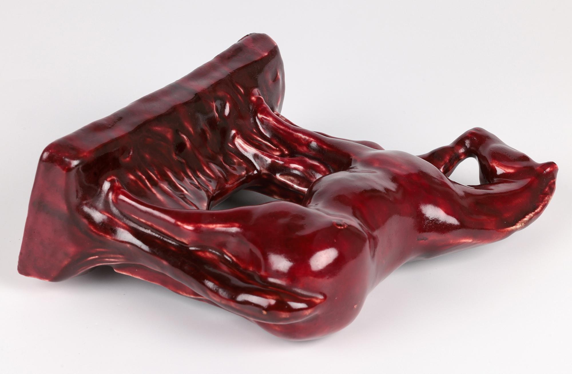 Terracotta Figura di cavalla e puledro smaltata di Stella Crofts Art Pottery 1944 in vendita