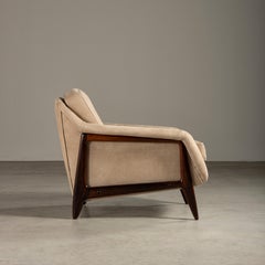 Sedia da salotto 'Stella', di Sérgio Rodrigues, design brasiliano del metà del secolo scorso