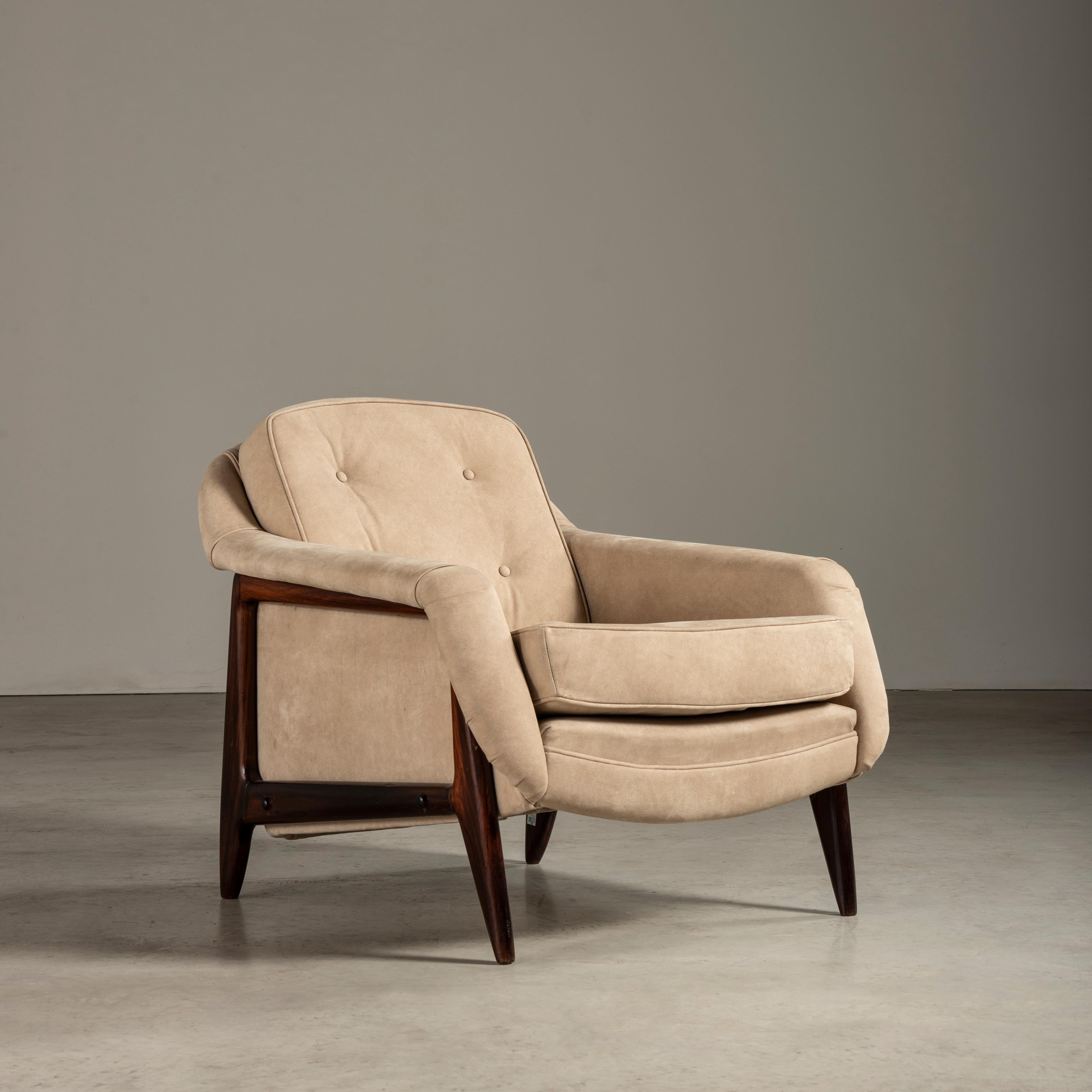 Stella' Lounge Chair, von Sérgio Rodrigues, brasilianisches Design der Jahrhundertmitte im Zustand „Gut“ im Angebot in Sao Paulo, SP