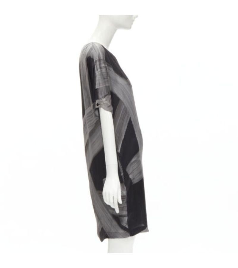 STELLA MCCARTNEY 100% silk black grey brush stroke print bateau dress IT38 XS In Excellent Condition For Sale In Hong Kong, NT