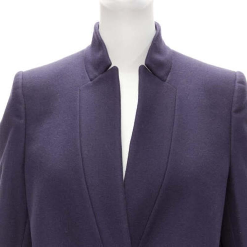 STELLA MCCARTNEY 2013 Bryces cappotto blazer longline in lana e cachemire IT42 M.
Riferimento: CNPG/A00039
Marchio: Stella McCartney
Designer: Stella McCartney
Model: Bryces
Collezione: 2013
Materiale: Lana, Cachemire
Colore: Marina