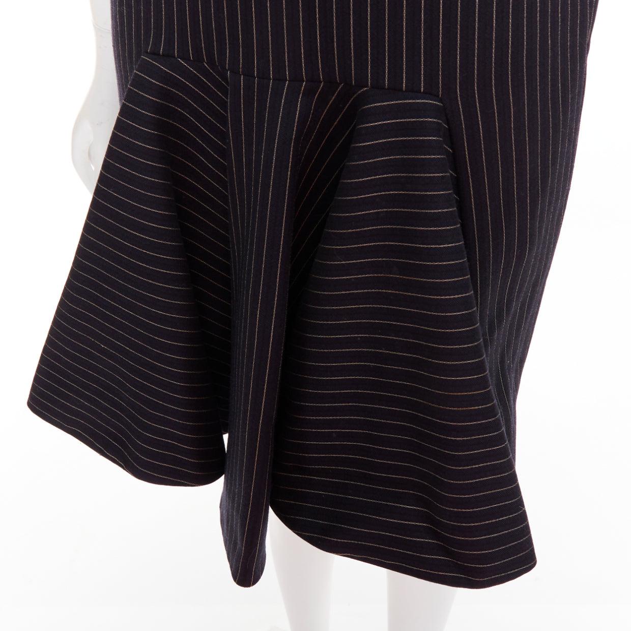Stella McCartney 2013 robe à plis structurels en laine mélangée grise IT40 S
Référence : TGAS/F00185
Marque : Stella McCartney
Designer : Stella McCartney
Collection : 2013
MATERIAL : Laine, mélange
Couleur : Gris
Motif : à rayures
Fermeture :