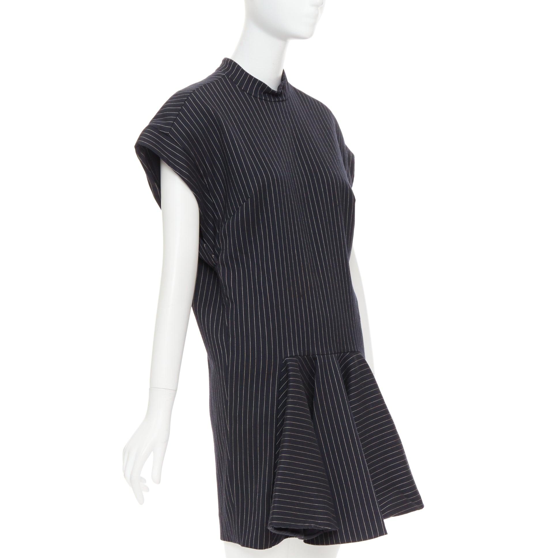 Noir Stella McCartney 2013 robe à plis structurels en laine mélangée grise IT40 S en vente