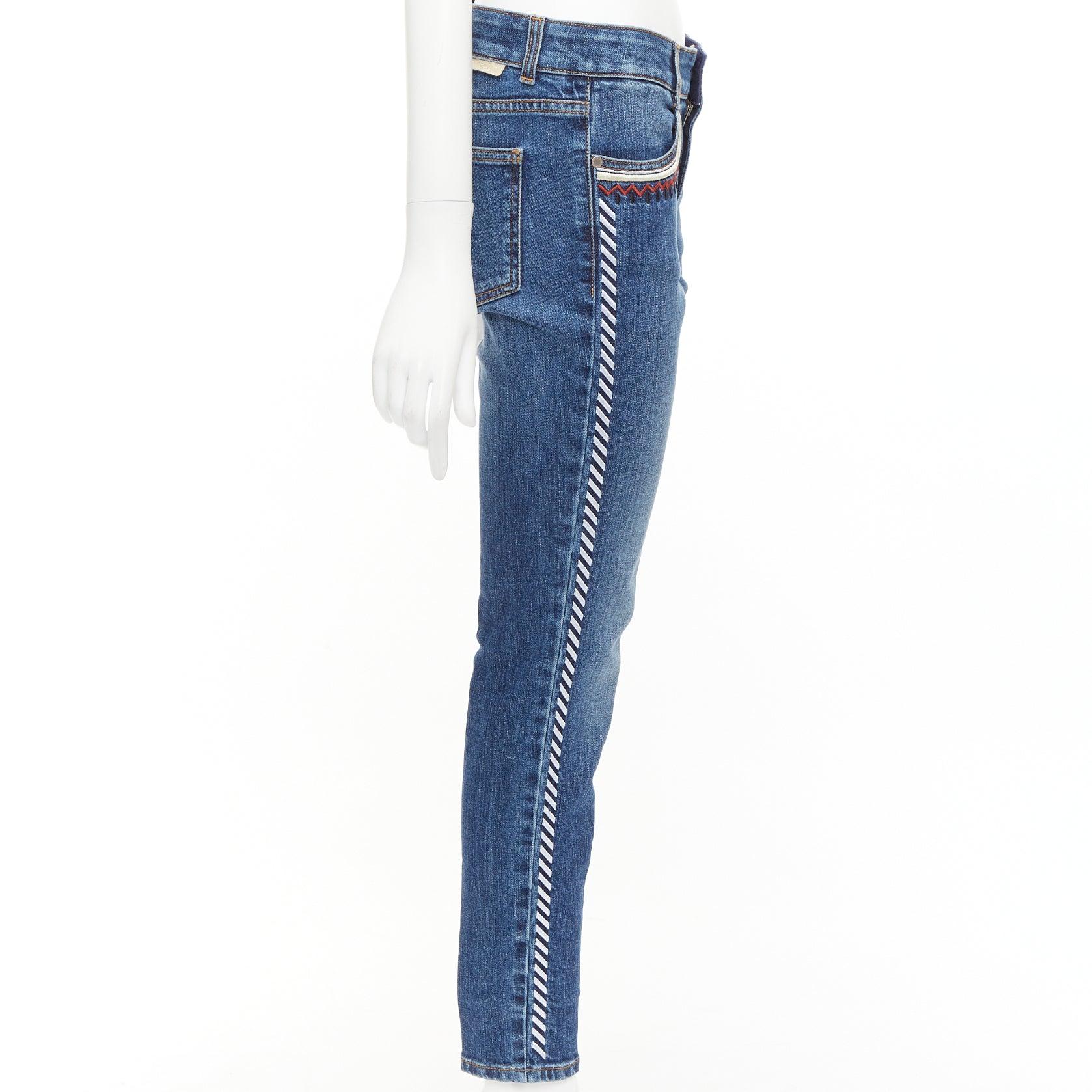 STELLA MCCARTNEY 2014 - Jean raccourci bleu avec broderie ethnique 28
