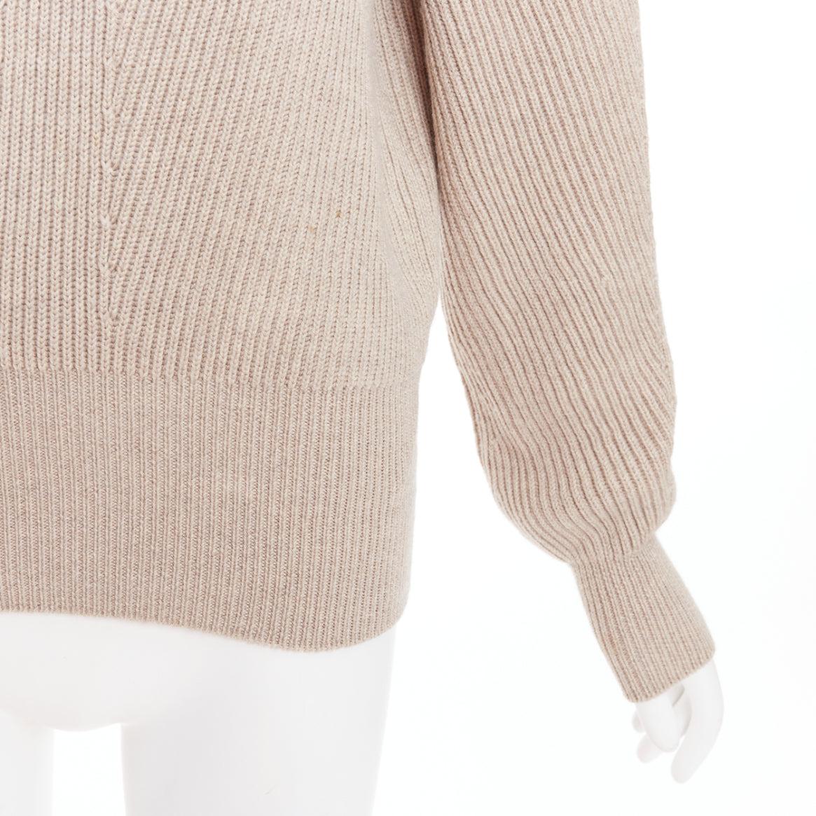 STELLA MCCARTNEY 2015 taupe virgin laine contour côtelée Pull en maille côtelée IT38 XS
Référence : GEGG/A00048
Marque : Stella McCartney
Designer : Stella McCartney
Collection : 2015
MATERIAL : Laine vierge
Couleur : Taupe
Motif : Solide
Fermeture