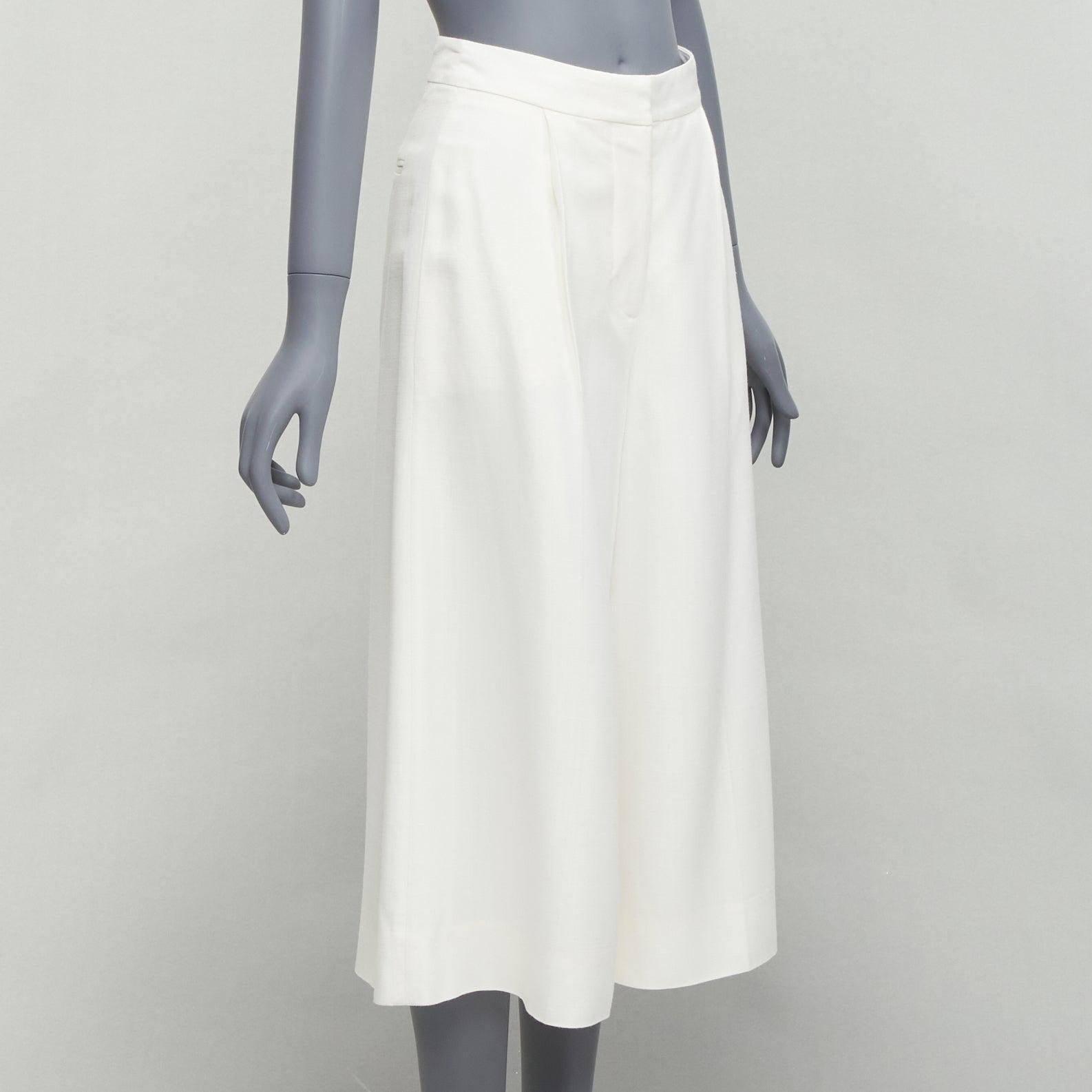 Gray STELLA MCCARTNEY 2017 white silk lined front pleats culotte pants IT34 XXS For Sale