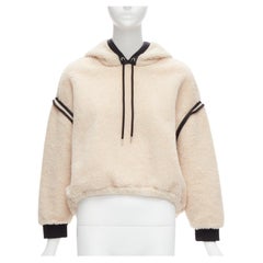 STELLA MCCARTNEY beigefarbenes, schulterfreies, gekräuseltes Pullover mit Kapuze aus Kunstpelz IT34 XSS