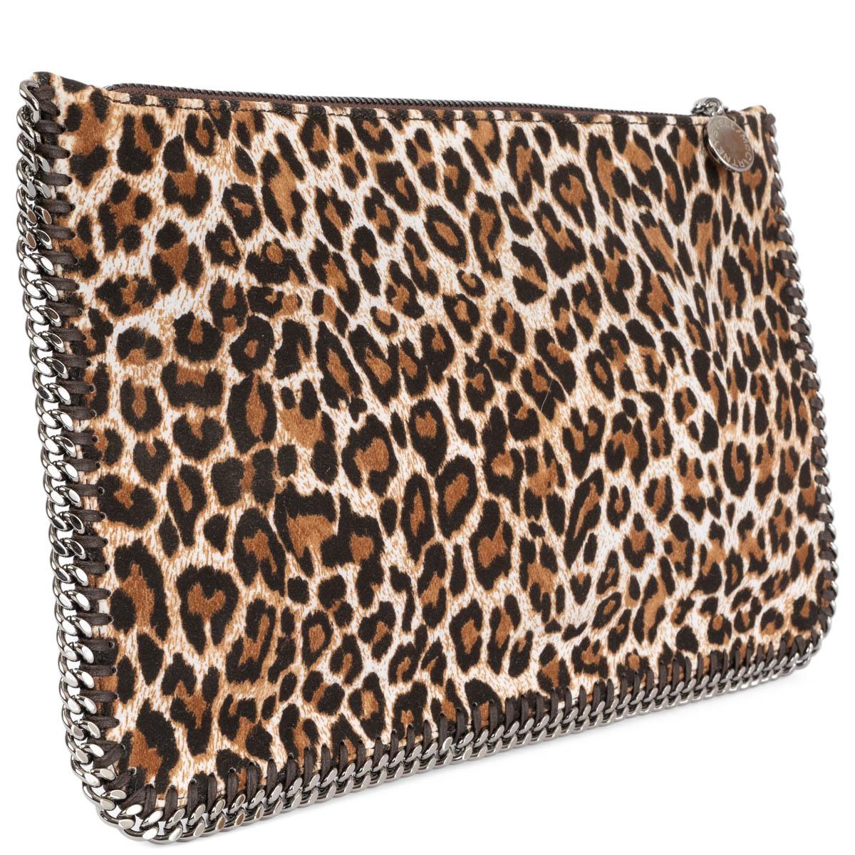 100% authentic Stella McCartney Falabella leopard print clutch in espresso brown, brown and cream alcantara with silver-tone metal chain trim. Opens with a zipper on top and is lined in black logo nylon with a slit pocket against the back. Has been