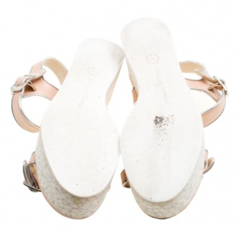 Stella McCartney Sandales à plateforme Geena en faux cuir beige/argenté taille 38 en vente 2