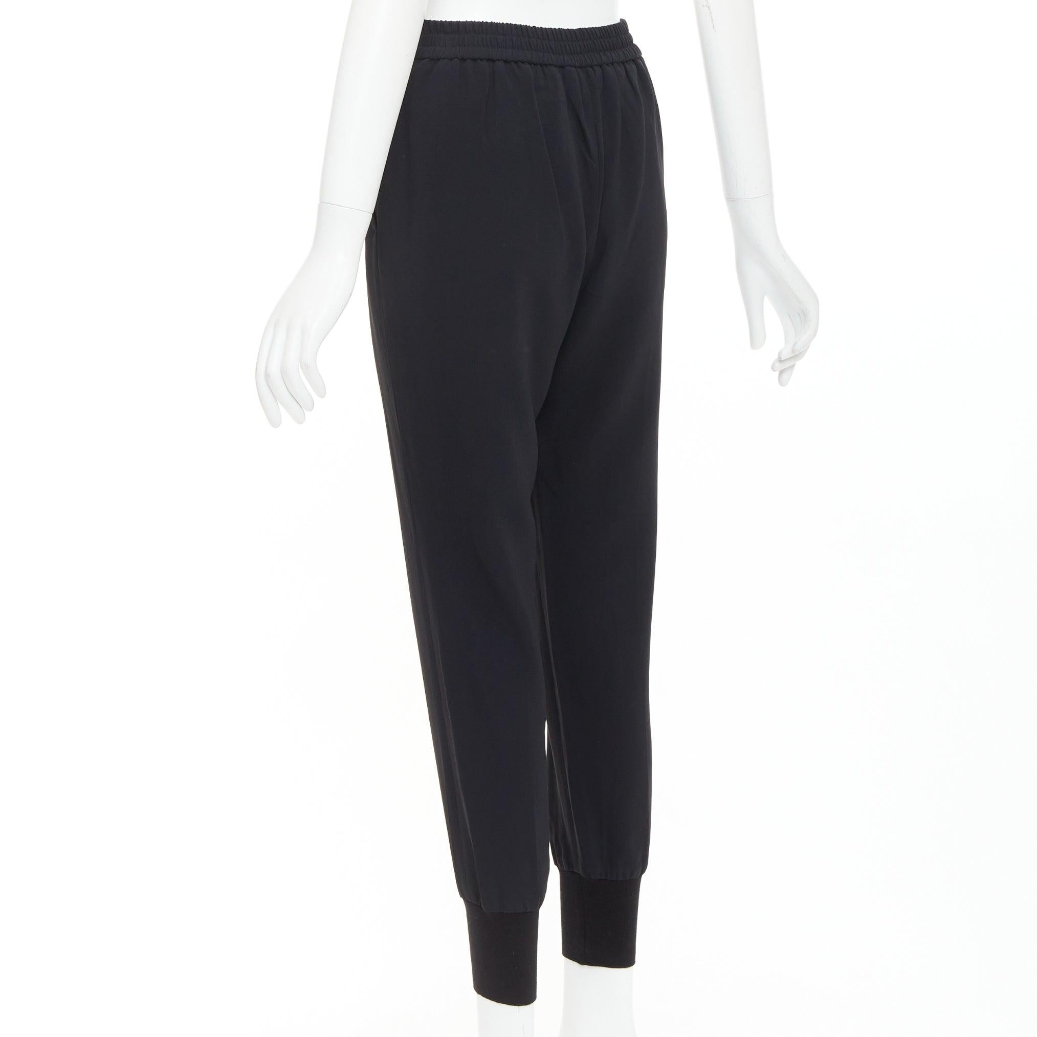 Stella McCartney - Pantalon de jogging noir en coton côtelé avec bordures à l'arrière IT36 XXS en vente 1