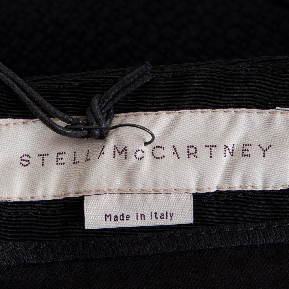 STELLA MCCARTNEY black cotton & silk TEXTURED WEAVE MINI Skirt 40 S In Excellent Condition For Sale In Zürich, CH