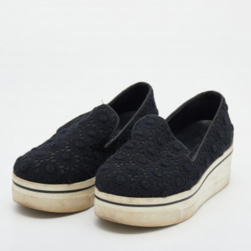 These slip-on sneakers from Stella McCartney are the perfect statement-making choice. Made from crochet and canvas, they feature a striking exterior and are equipped with a slip-on fitting, faux-leather insoles, and rubber soles.