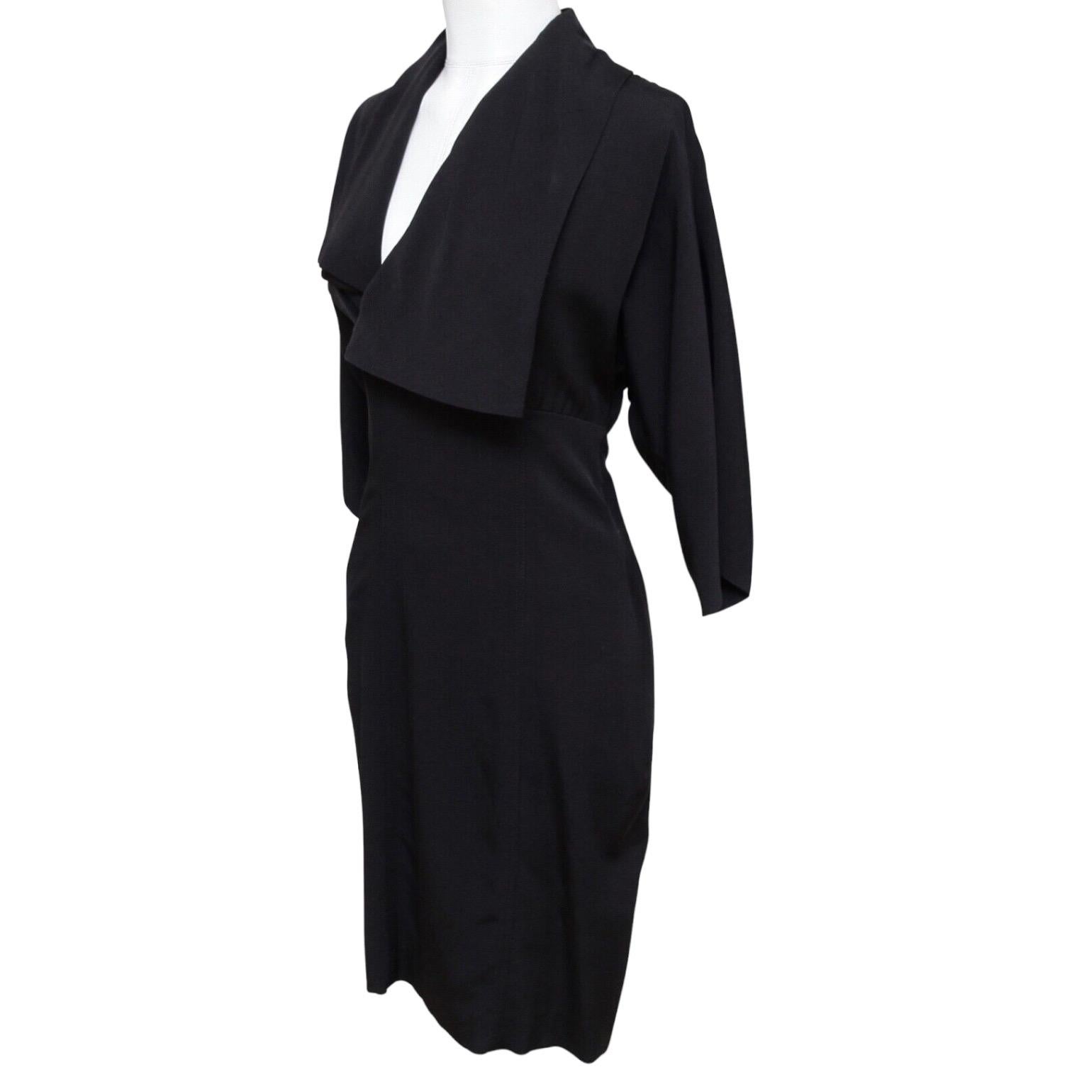STELLA MCCARTNEY Black Dress Wool Silk V-Neck 3/4 Sleeve Sz 38 In Excellent Condition For Sale In Hollywood, FL